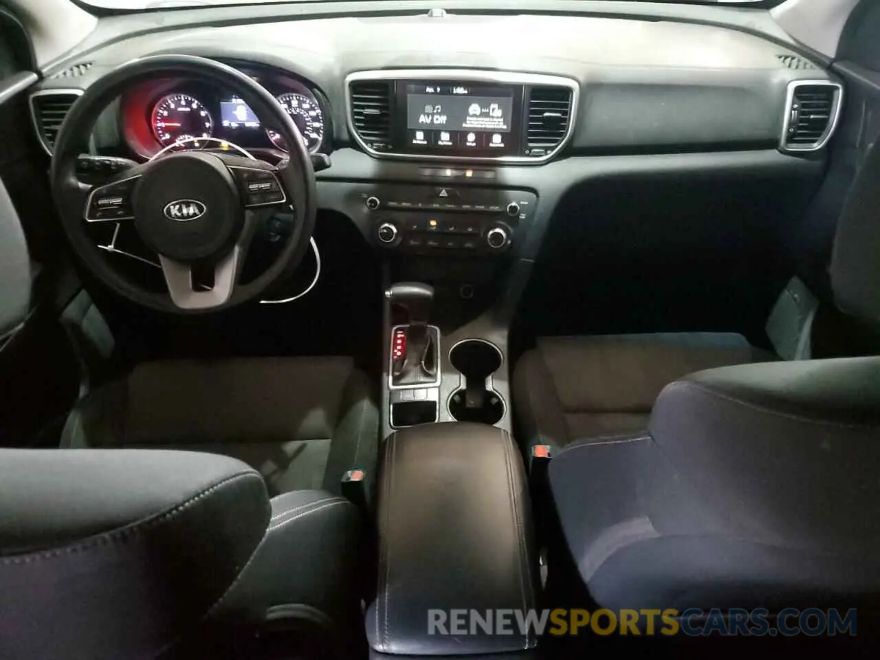 8 Photograph of a damaged car KNDPM3AC2L7642373 KIA SPORTAGE 2020
