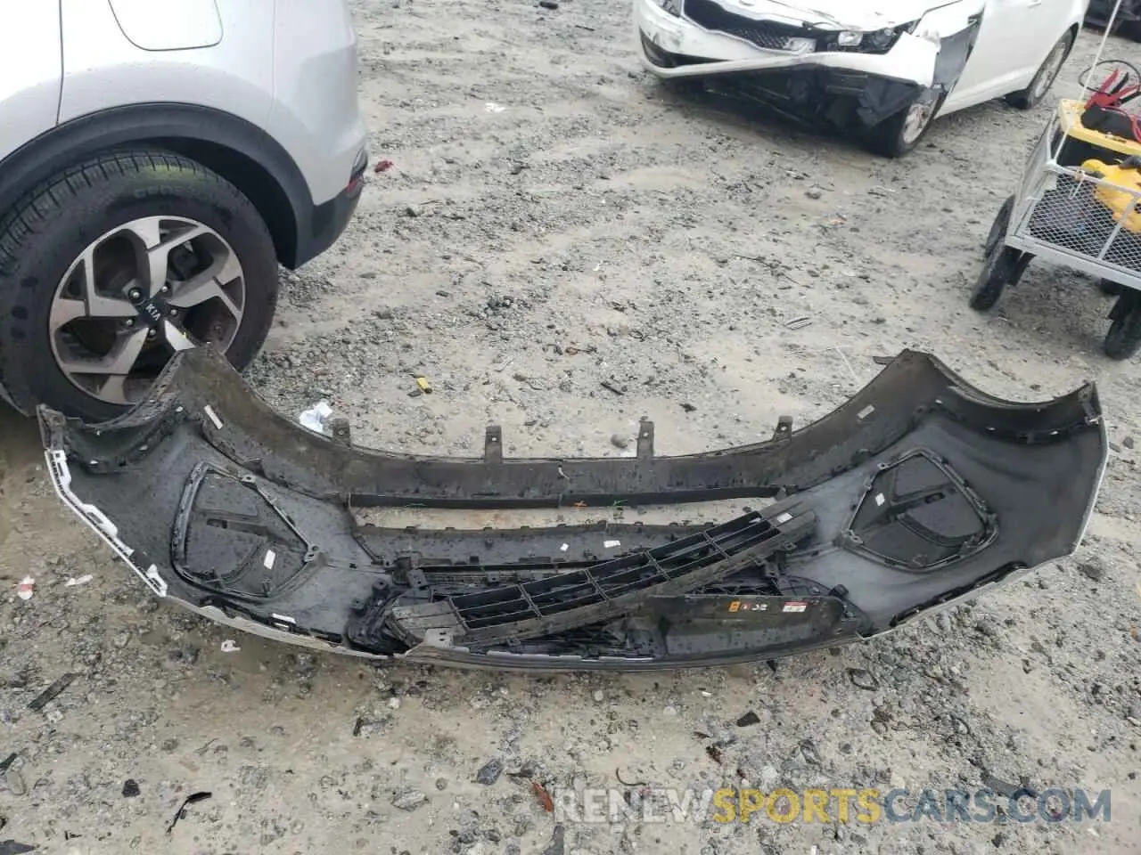 13 Photograph of a damaged car KNDPM3AC2L7687183 KIA SPORTAGE 2020