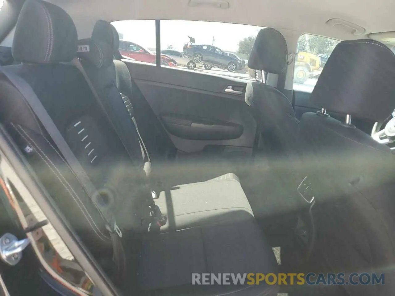 12 Photograph of a damaged car KNDPM3AC2L7703057 KIA SPORTAGE 2020