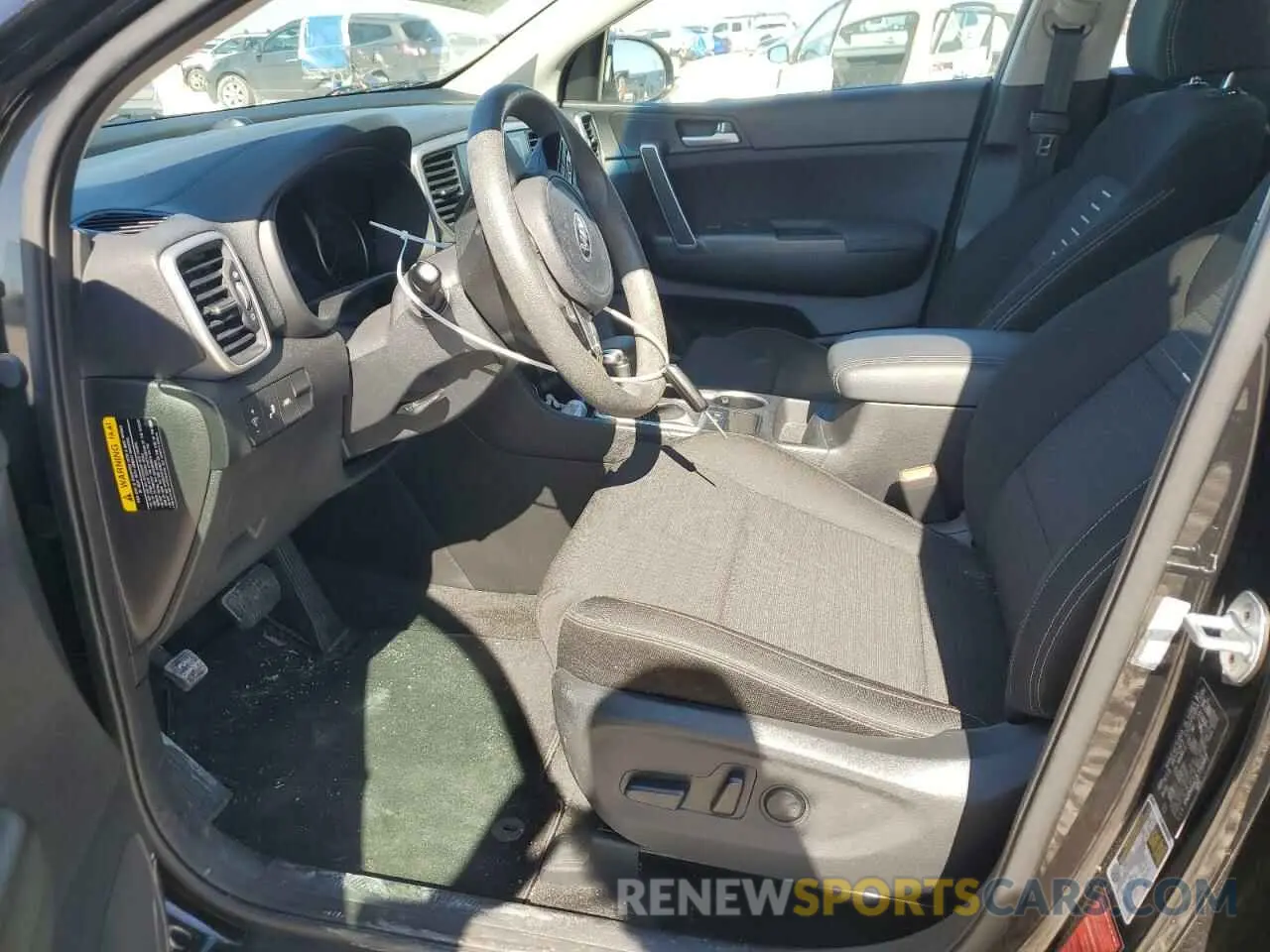 7 Photograph of a damaged car KNDPM3AC2L7703057 KIA SPORTAGE 2020