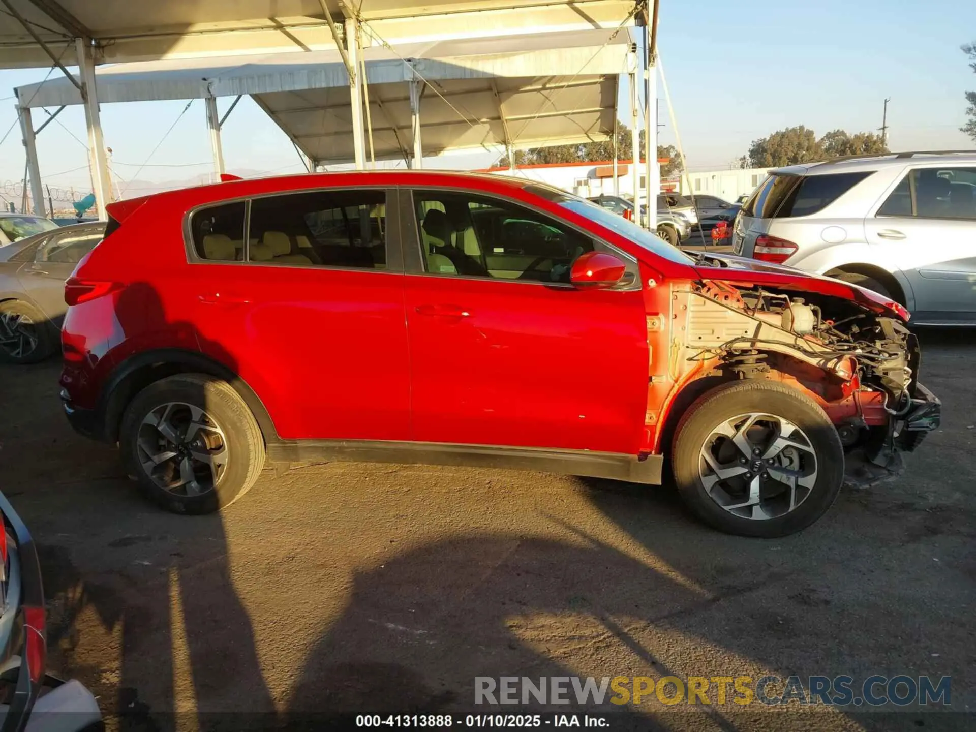 14 Photograph of a damaged car KNDPM3AC2L7737435 KIA SPORTAGE 2020
