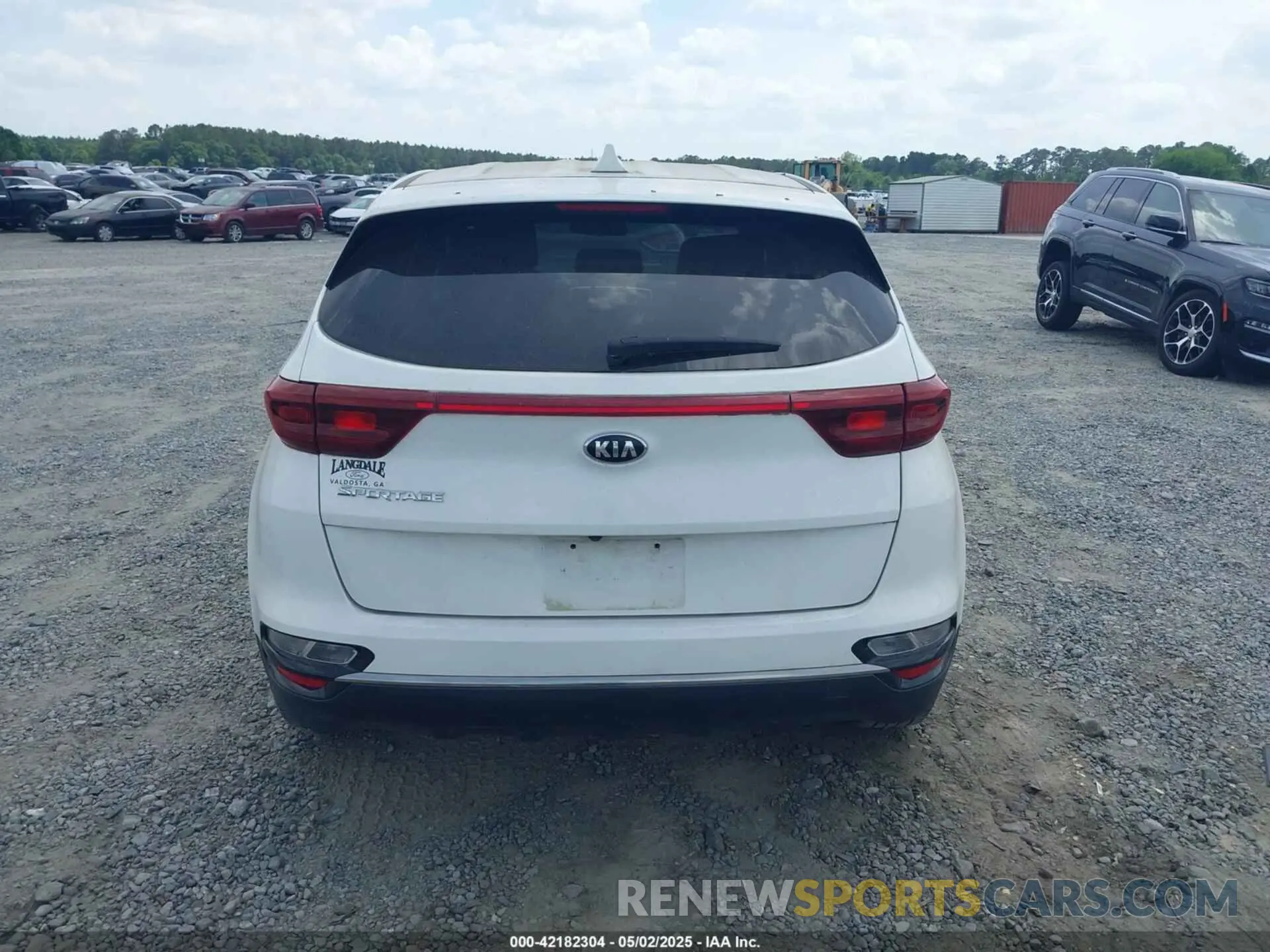 16 Photograph of a damaged car KNDPM3AC2L7778888 KIA SPORTAGE 2020