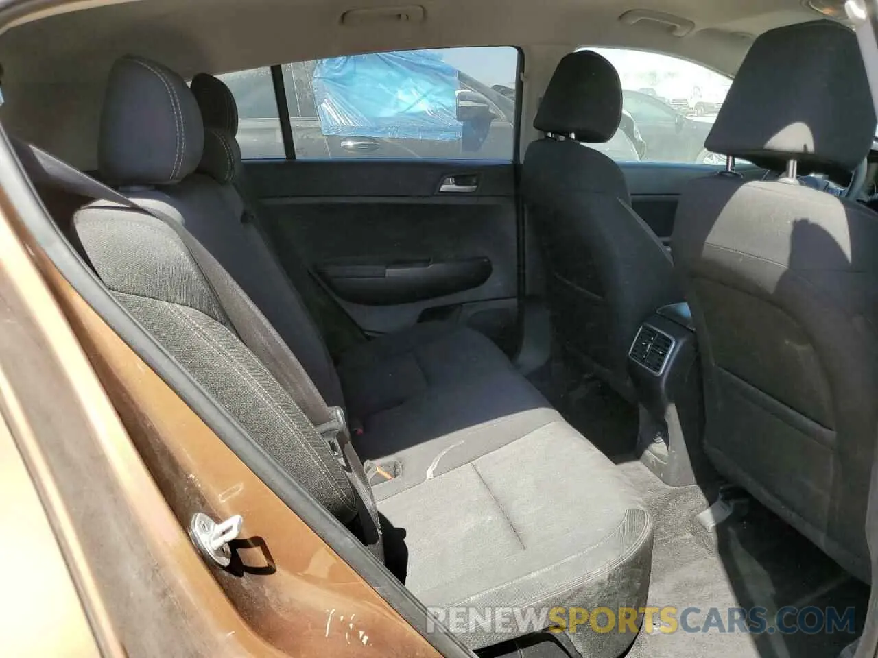11 Photograph of a damaged car KNDPM3AC2L7781306 KIA SPORTAGE 2020