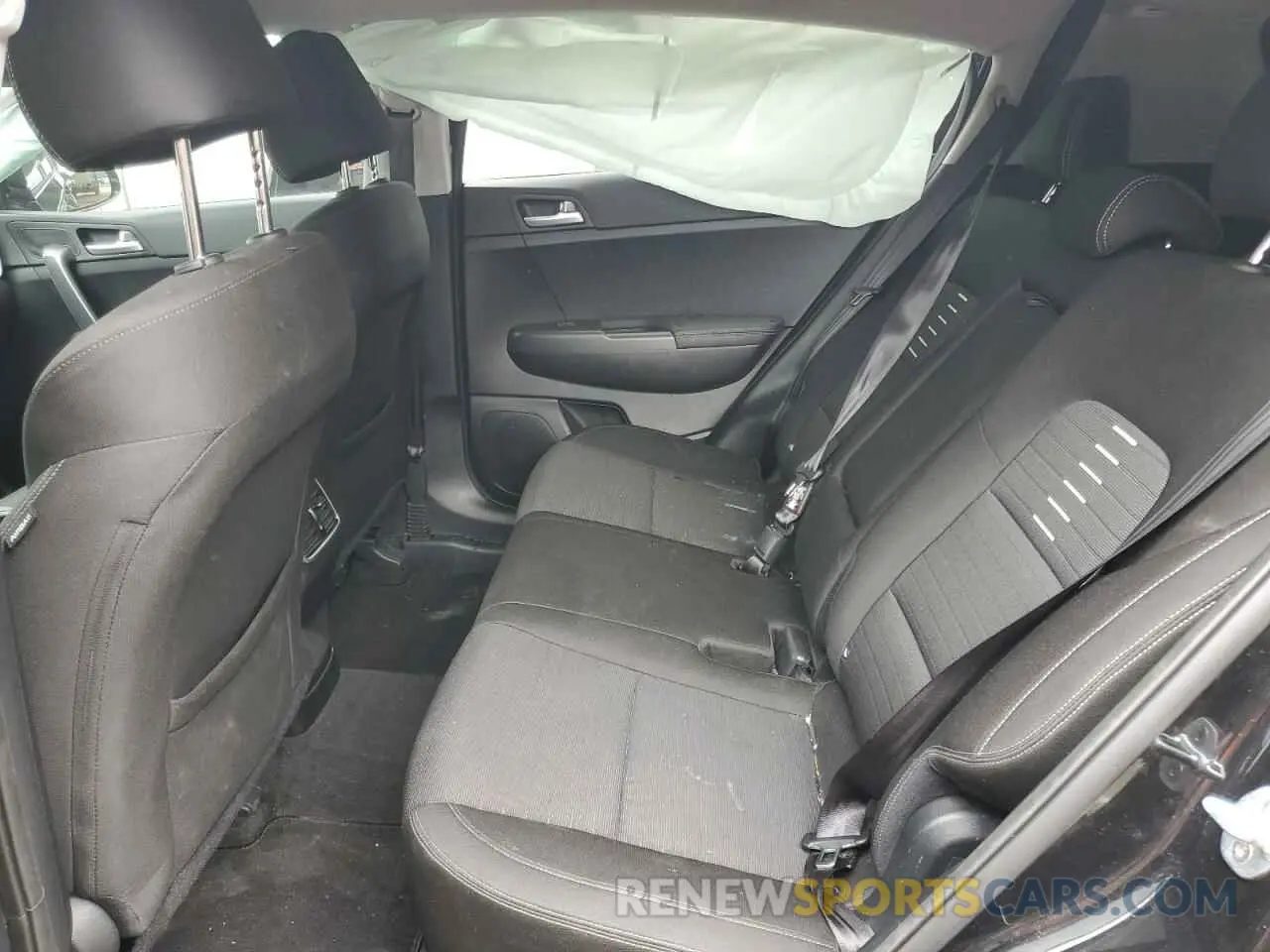 11 Photograph of a damaged car KNDPM3AC2L7781550 KIA SPORTAGE 2020