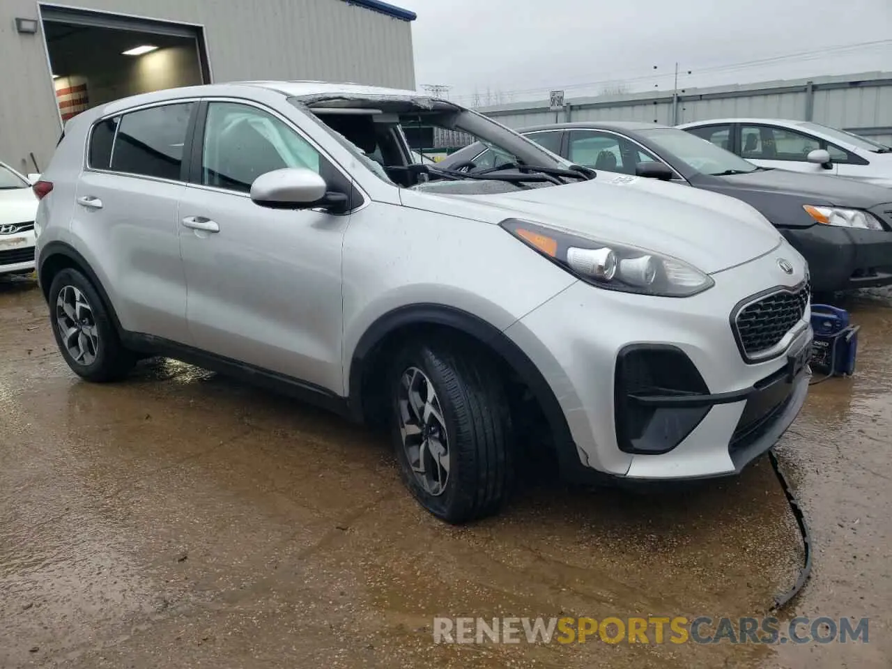 4 Photograph of a damaged car KNDPM3AC2L7806978 KIA SPORTAGE 2020