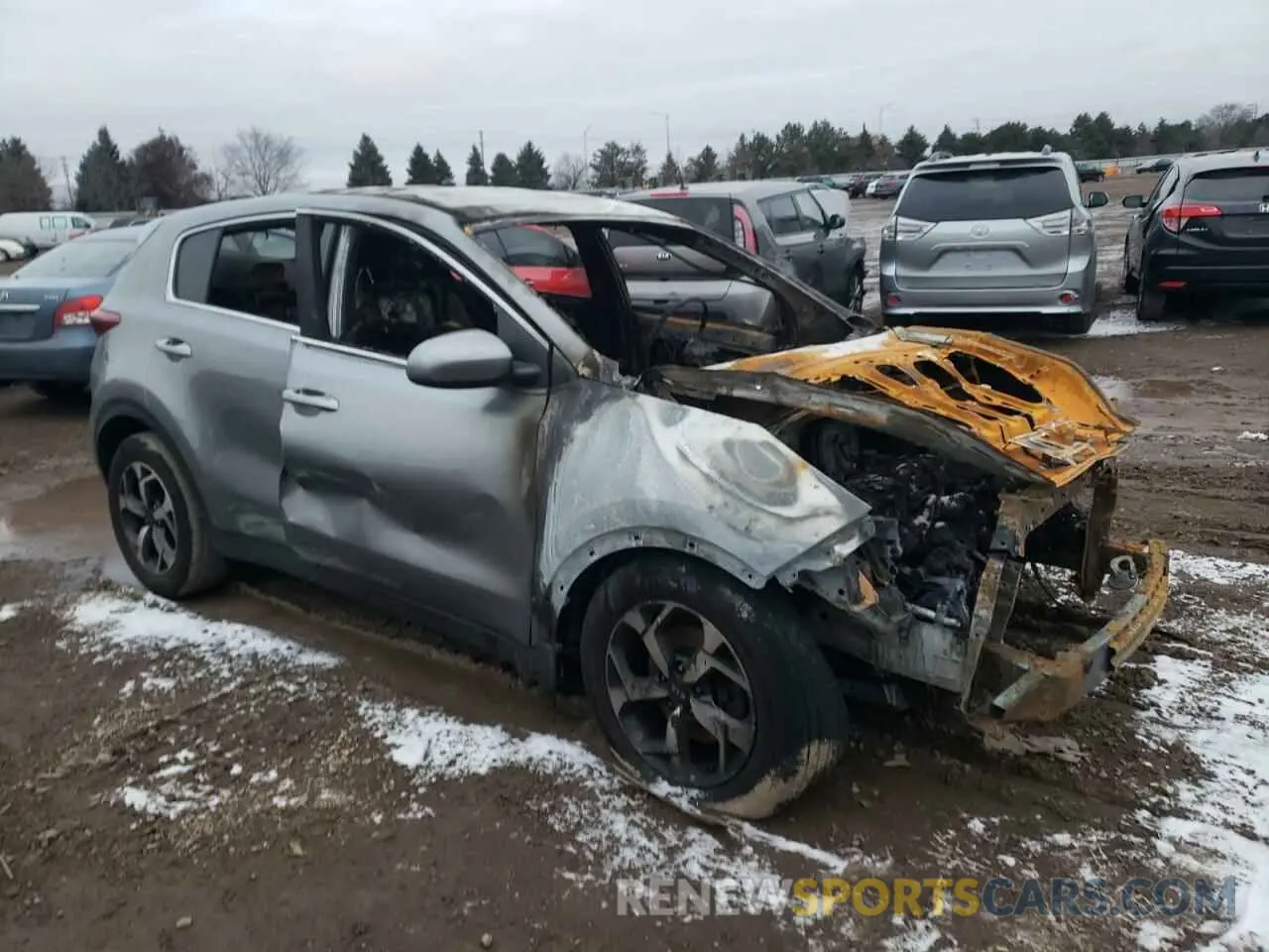 4 Photograph of a damaged car KNDPM3AC3L7737816 KIA SPORTAGE 2020