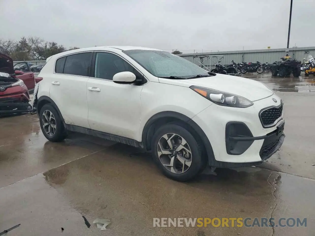 4 Photograph of a damaged car KNDPM3AC3L7784439 KIA SPORTAGE 2020