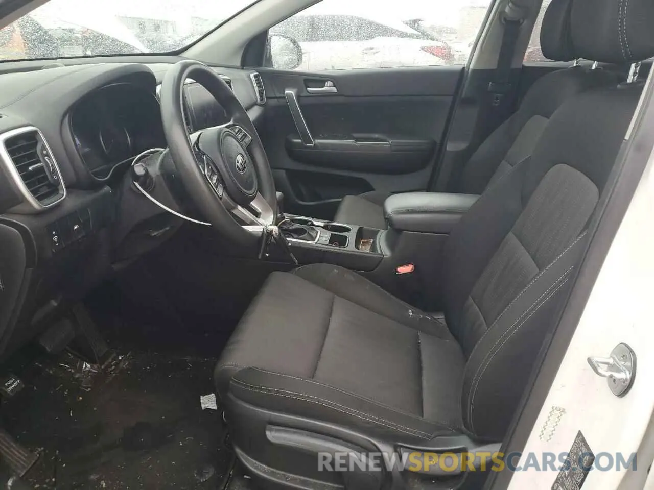 7 Photograph of a damaged car KNDPM3AC3L7784439 KIA SPORTAGE 2020