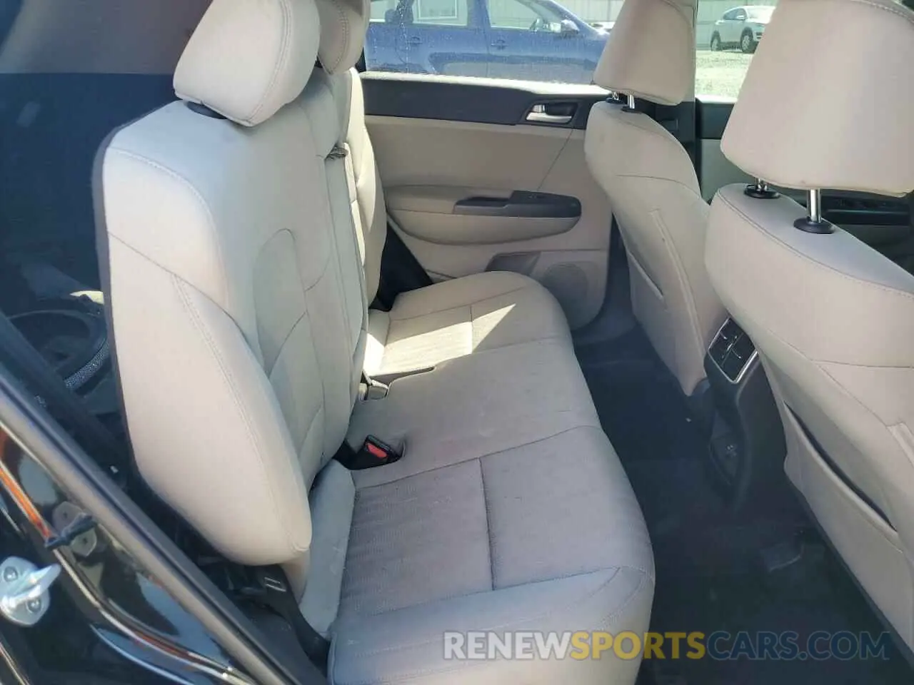 11 Photograph of a damaged car KNDPM3AC3L7785154 KIA SPORTAGE 2020