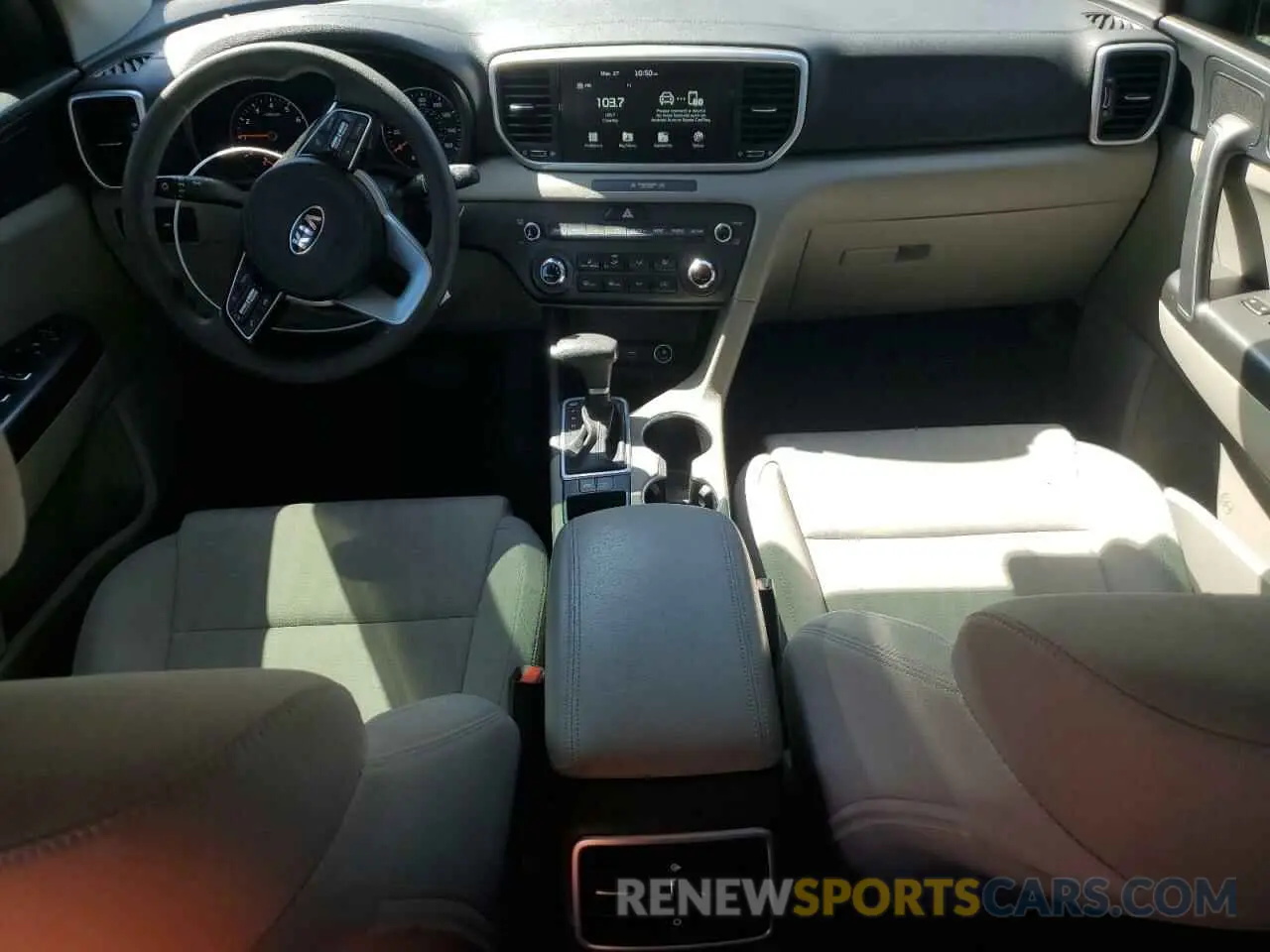 8 Photograph of a damaged car KNDPM3AC3L7785154 KIA SPORTAGE 2020