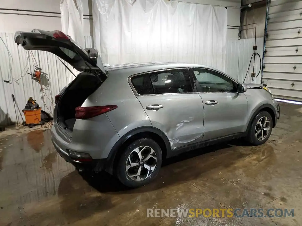 3 Photograph of a damaged car KNDPM3AC3L7788264 KIA SPORTAGE 2020