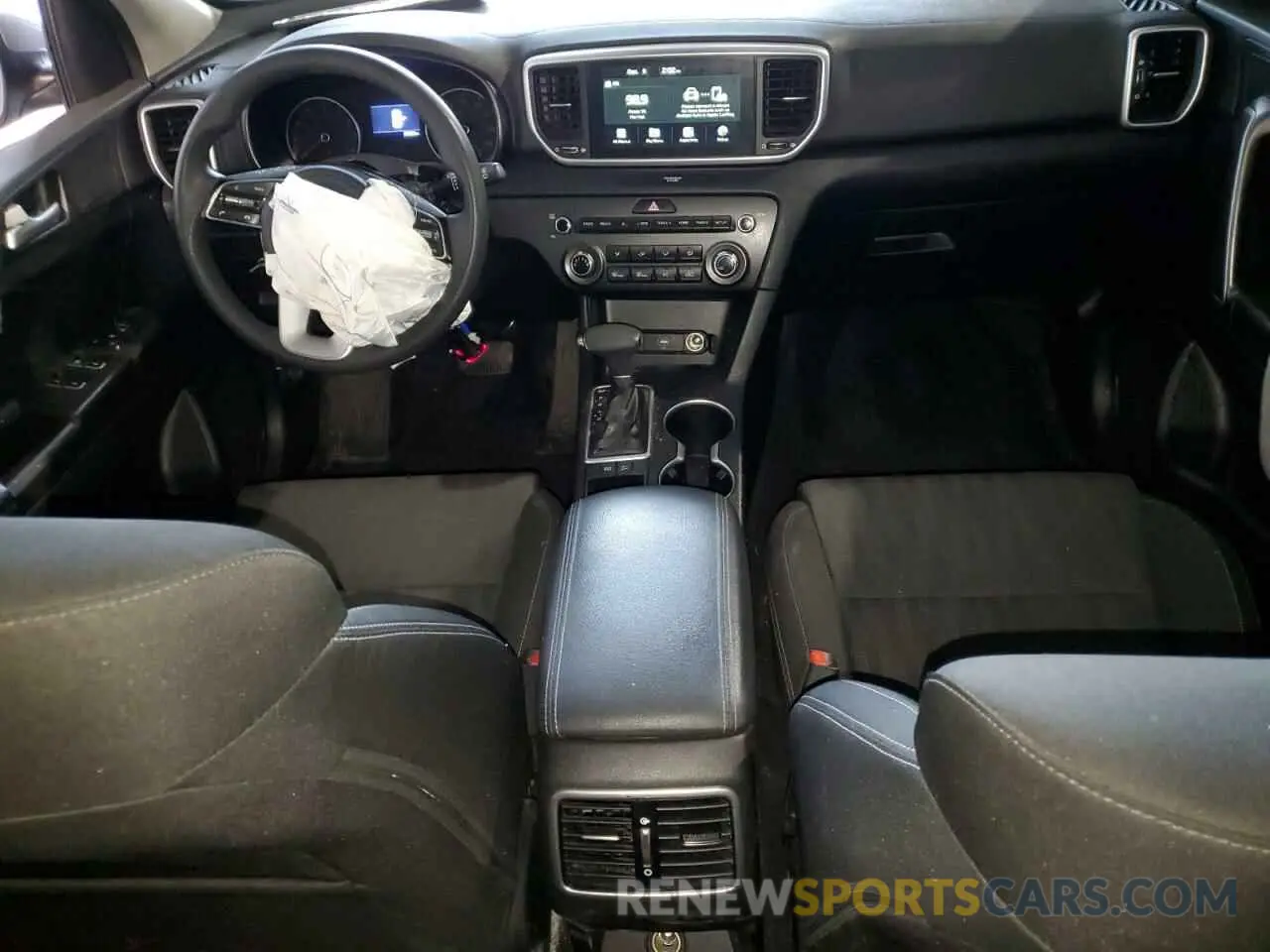 8 Photograph of a damaged car KNDPM3AC3L7788264 KIA SPORTAGE 2020