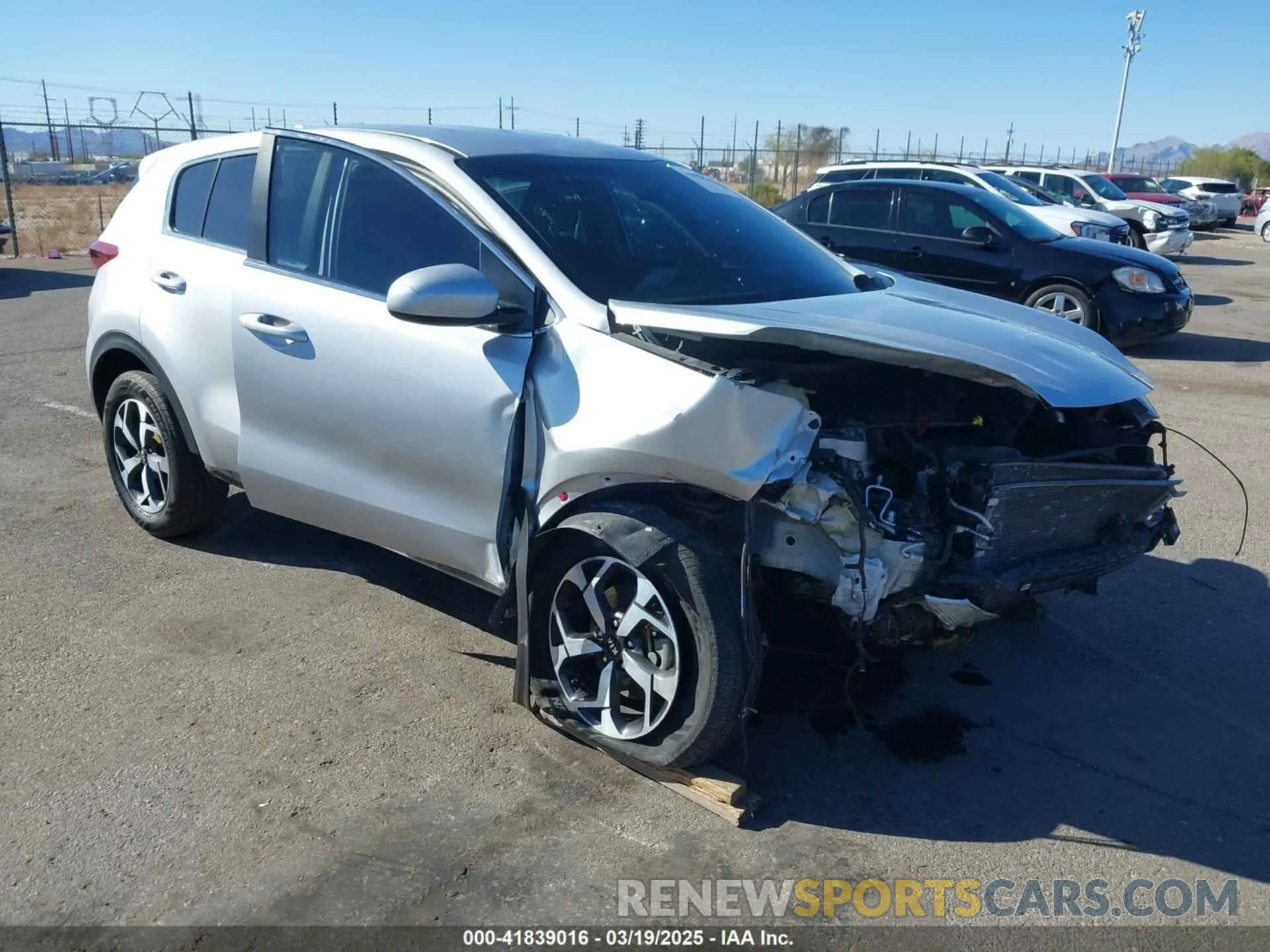1 Photograph of a damaged car KNDPM3AC3L7815978 KIA SPORTAGE 2020