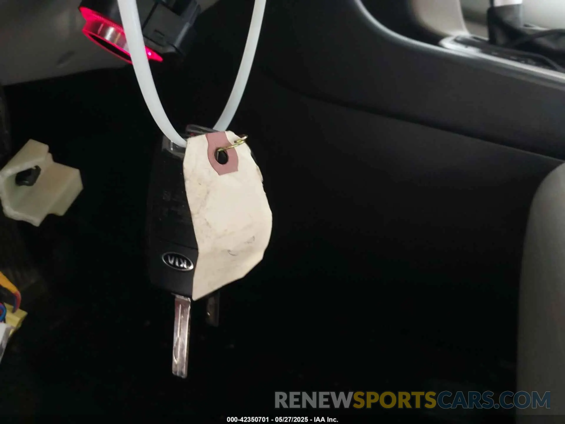 11 Photograph of a damaged car KNDPM3AC4L7650569 KIA SPORTAGE 2020