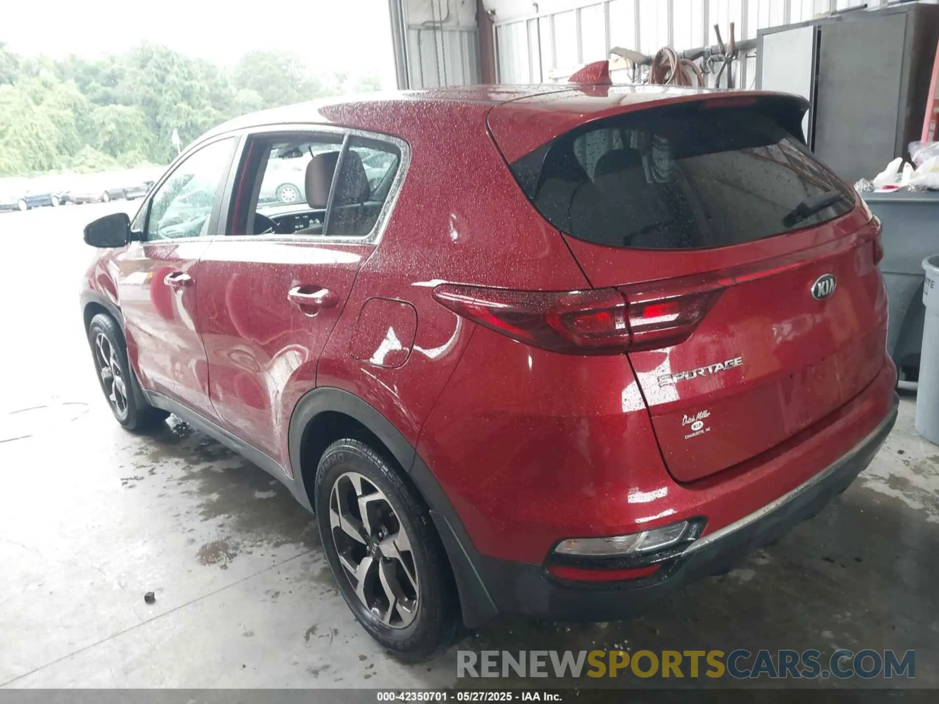 14 Photograph of a damaged car KNDPM3AC4L7650569 KIA SPORTAGE 2020