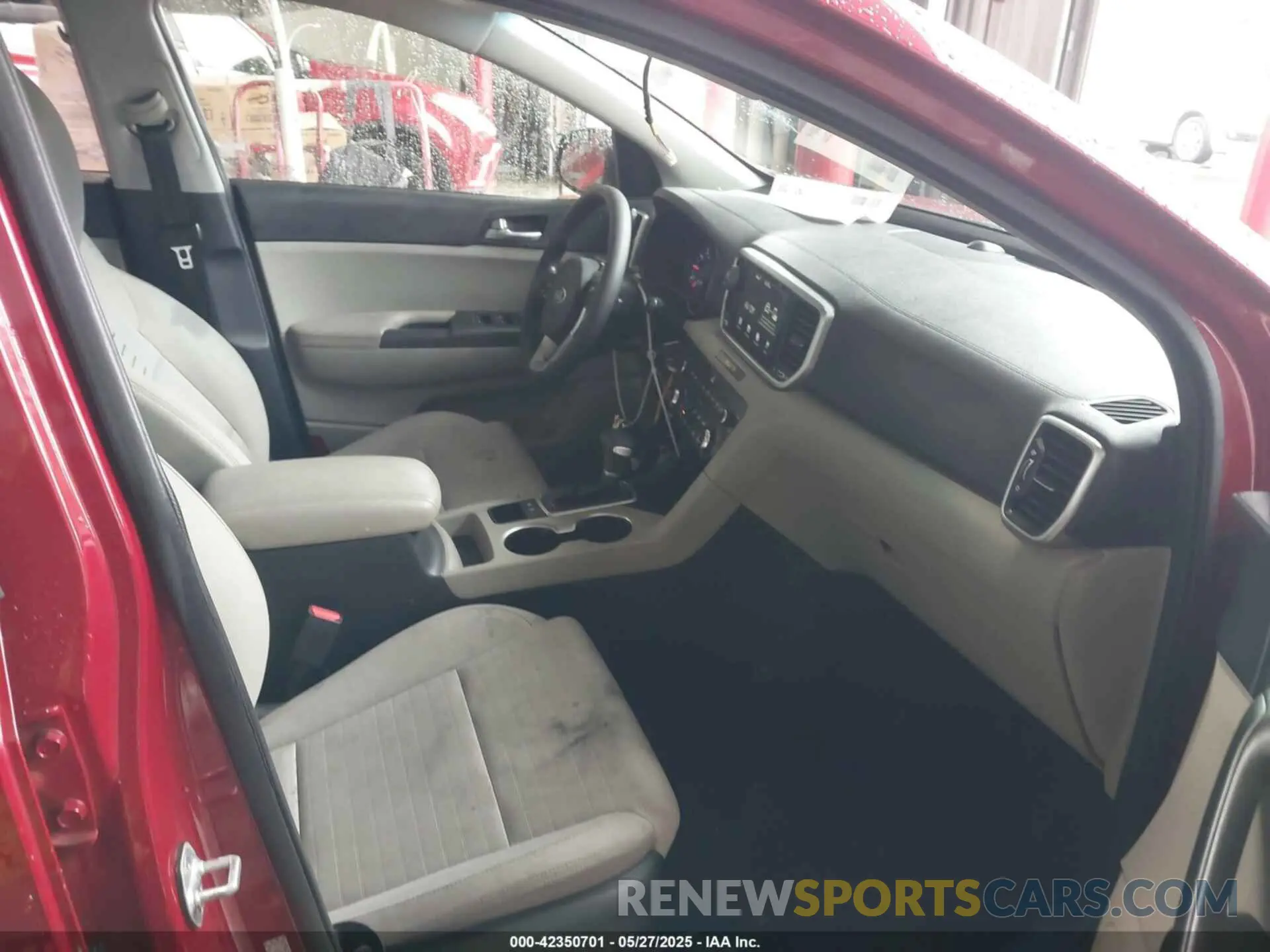5 Photograph of a damaged car KNDPM3AC4L7650569 KIA SPORTAGE 2020