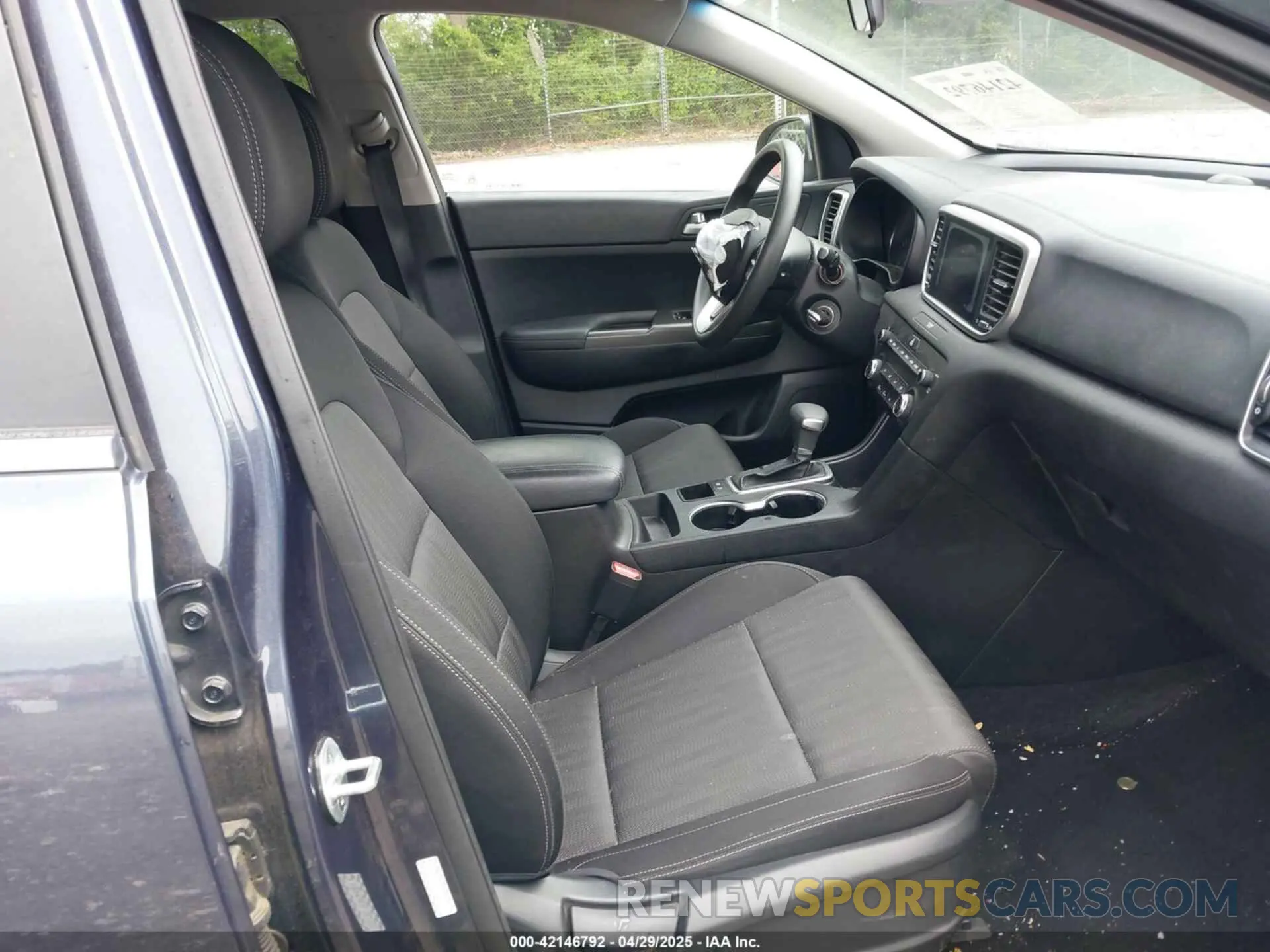 5 Photograph of a damaged car KNDPM3AC4L7651723 KIA SPORTAGE 2020