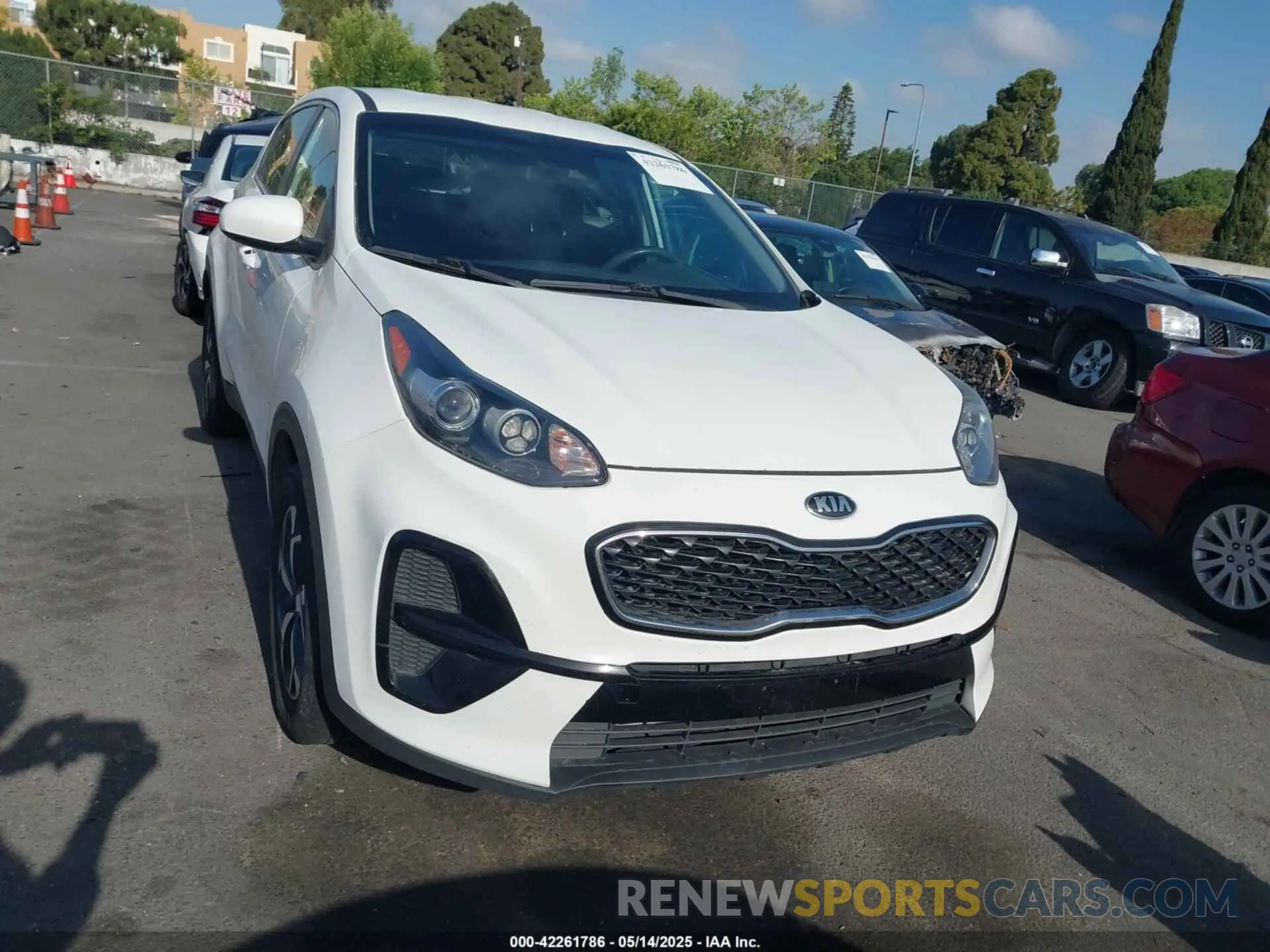 12 Photograph of a damaged car KNDPM3AC4L7708065 KIA SPORTAGE 2020