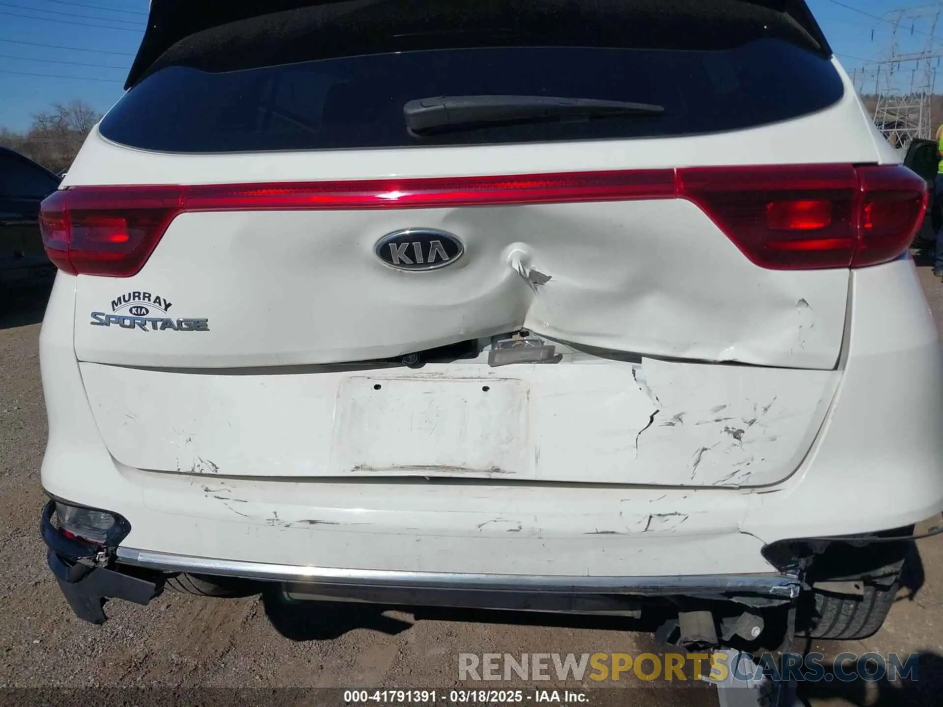 19 Photograph of a damaged car KNDPM3AC4L7732253 KIA SPORTAGE 2020