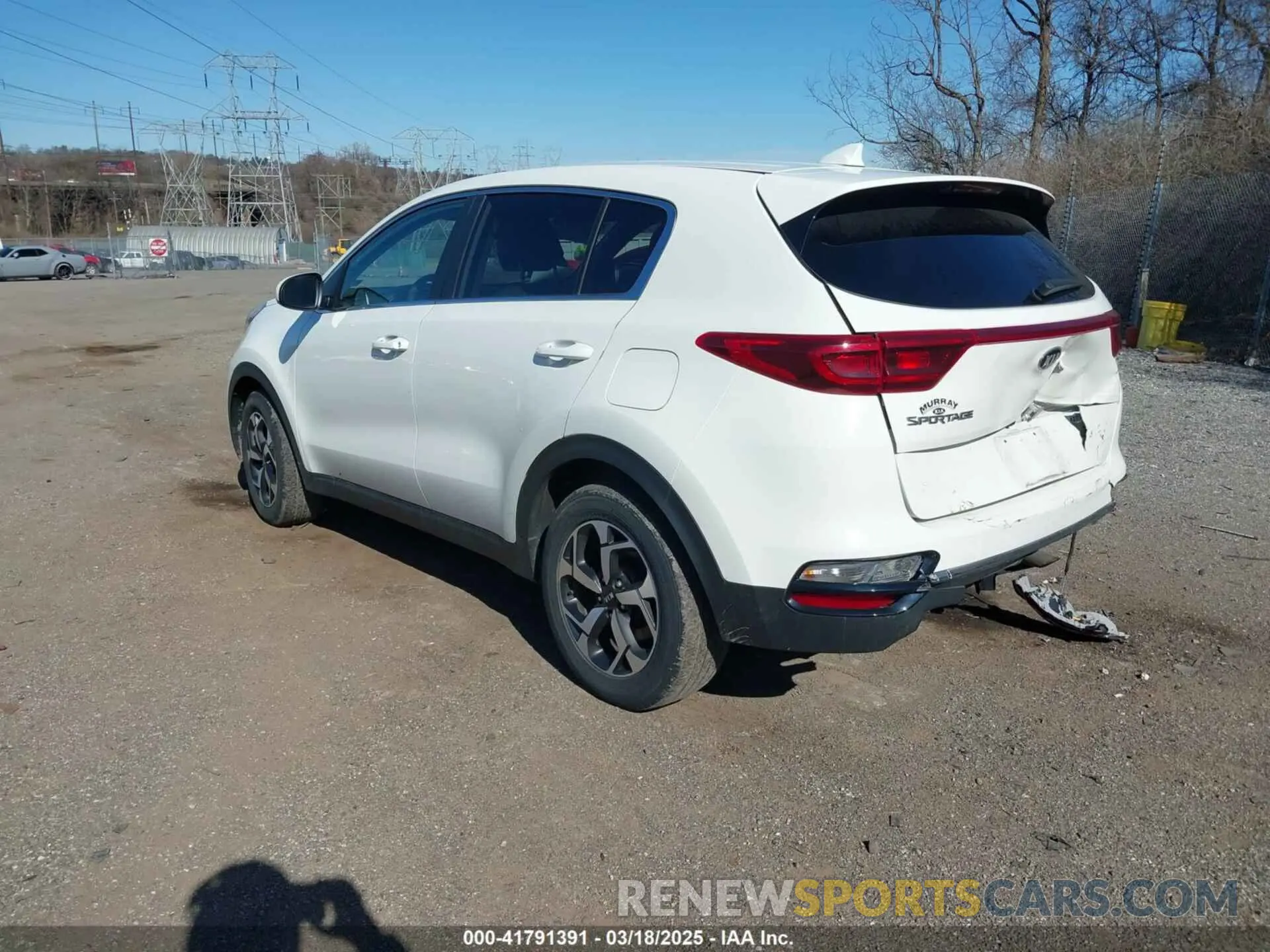 3 Photograph of a damaged car KNDPM3AC4L7732253 KIA SPORTAGE 2020