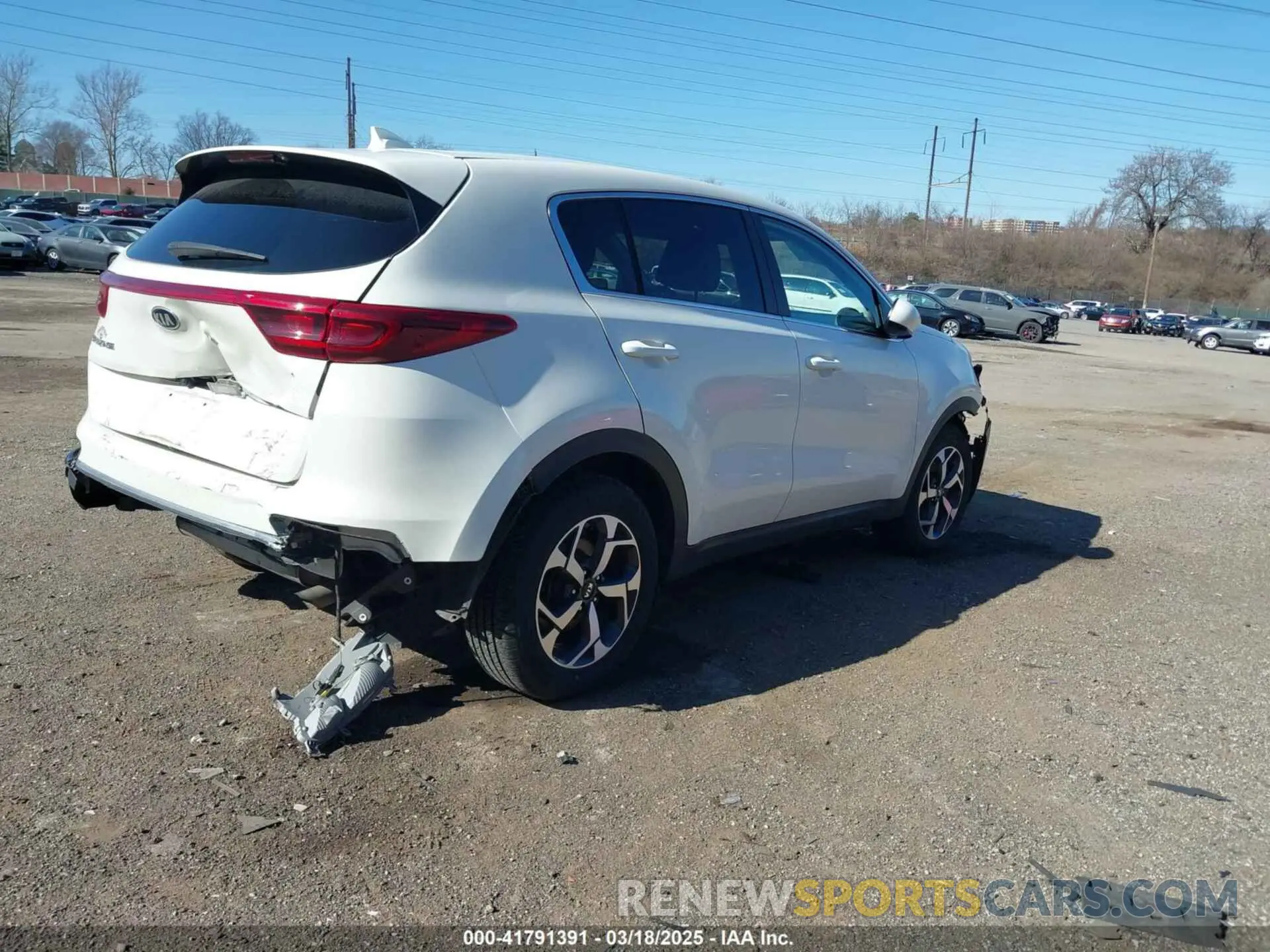 4 Photograph of a damaged car KNDPM3AC4L7732253 KIA SPORTAGE 2020