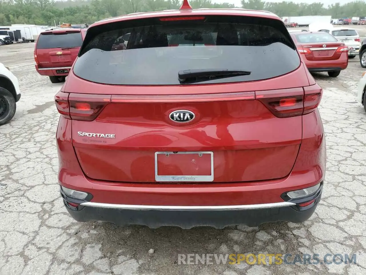 6 Photograph of a damaged car KNDPM3AC4L7799970 KIA SPORTAGE 2020