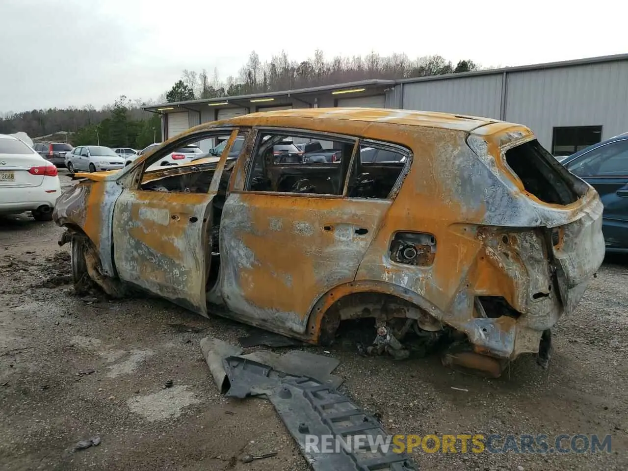 2 Photograph of a damaged car KNDPM3AC4L7831378 KIA SPORTAGE 2020