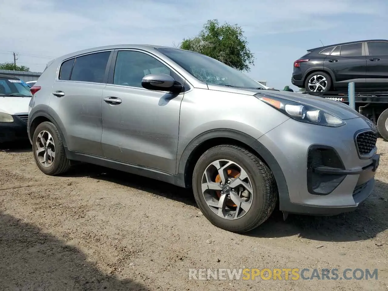 4 Photograph of a damaged car KNDPM3AC5L7686402 KIA SPORTAGE 2020