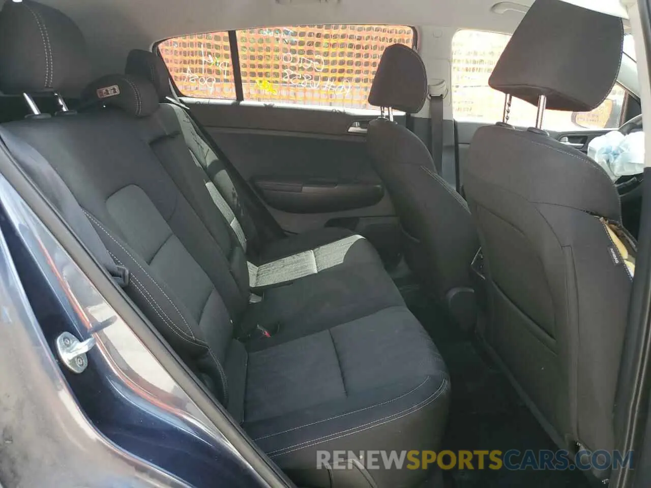 10 Photograph of a damaged car KNDPM3AC5L7724811 KIA SPORTAGE 2020