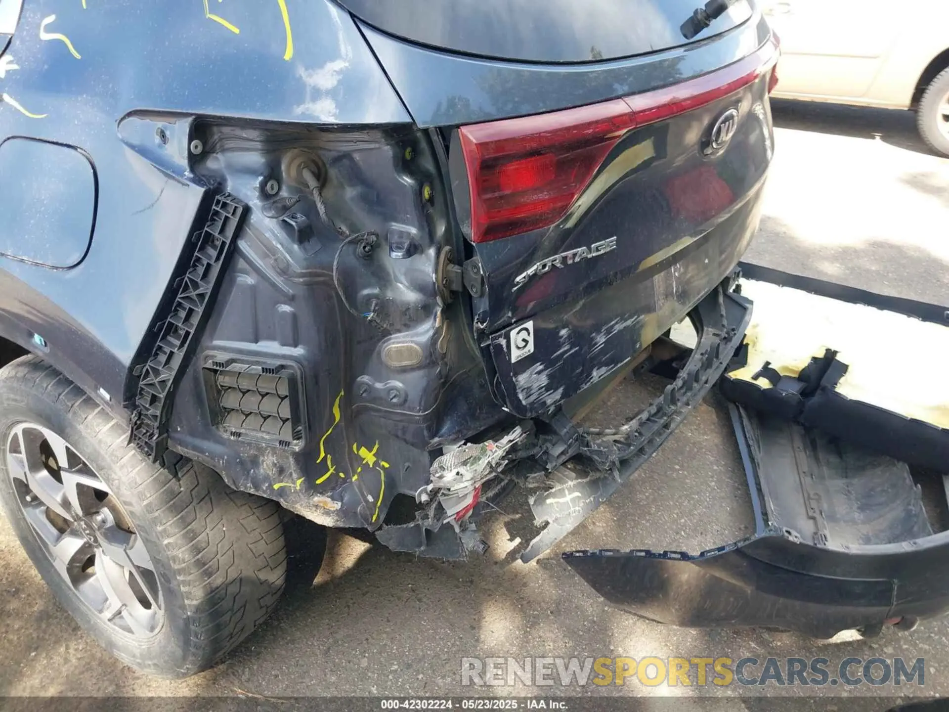 6 Photograph of a damaged car KNDPM3AC5L7746534 KIA SPORTAGE 2020