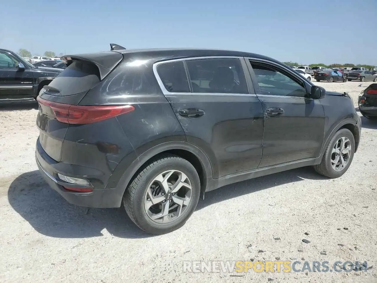 3 Photograph of a damaged car KNDPM3AC5L7823841 KIA SPORTAGE 2020