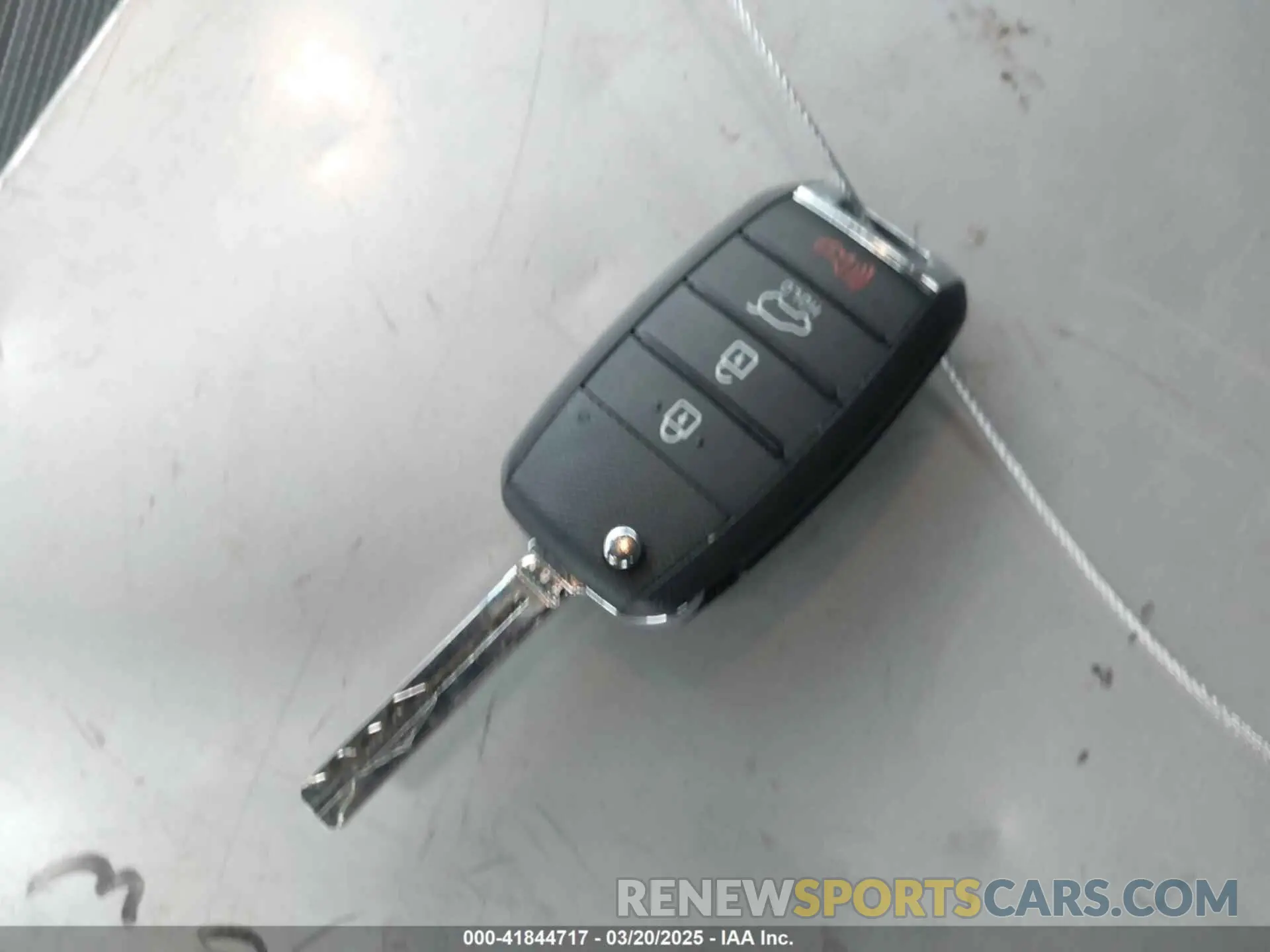 11 Photograph of a damaged car KNDPM3AC6L7634566 KIA SPORTAGE 2020