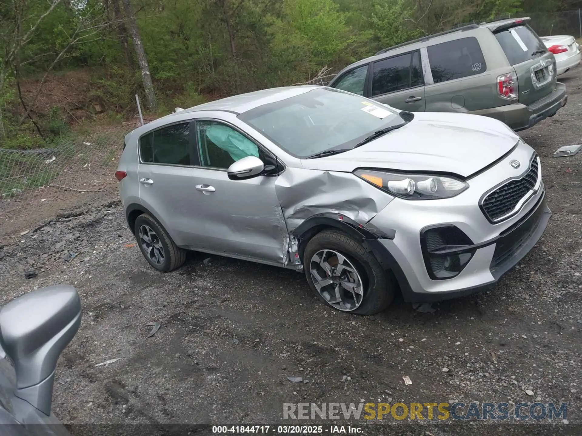 13 Photograph of a damaged car KNDPM3AC6L7634566 KIA SPORTAGE 2020
