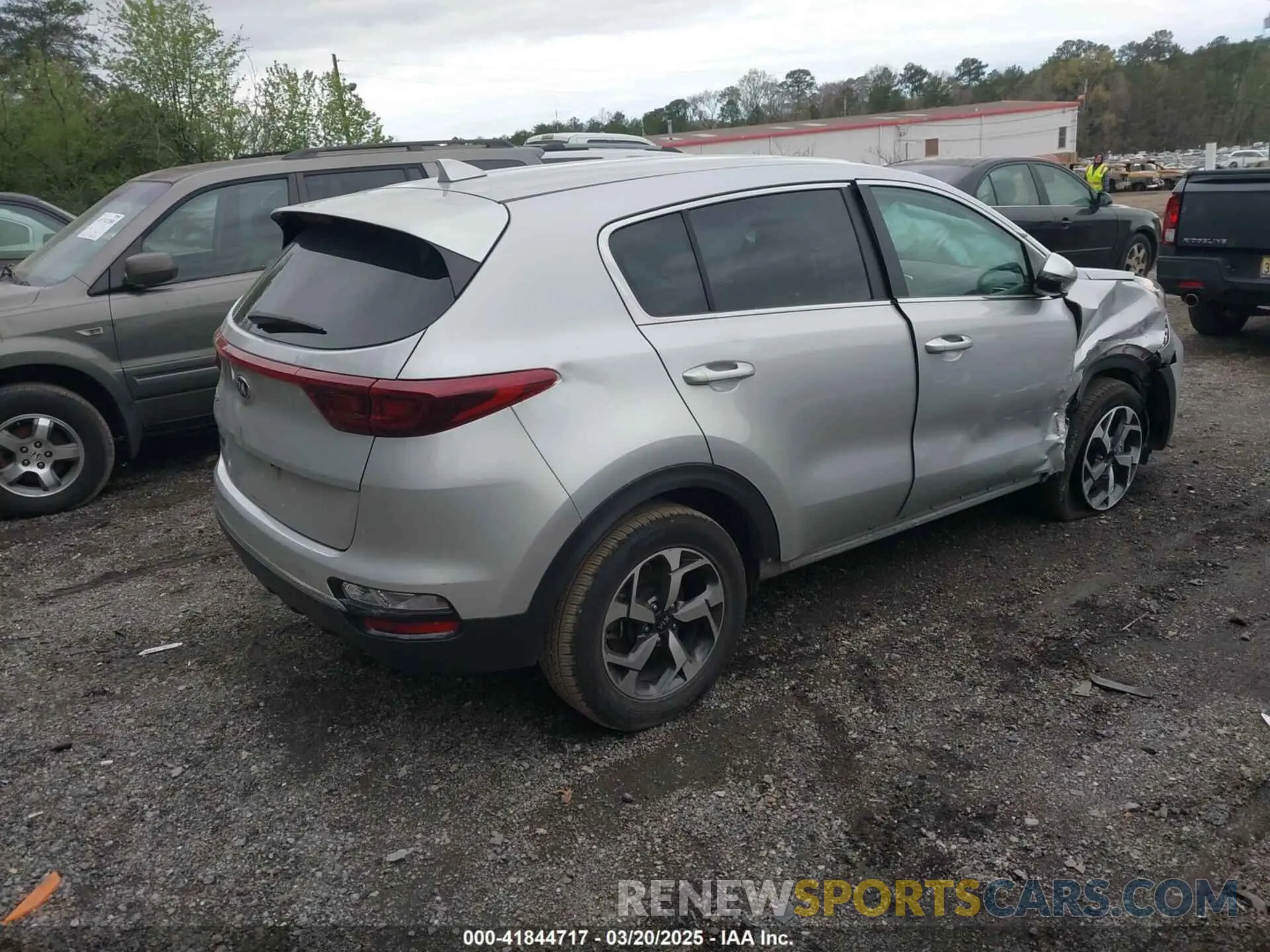 4 Photograph of a damaged car KNDPM3AC6L7634566 KIA SPORTAGE 2020