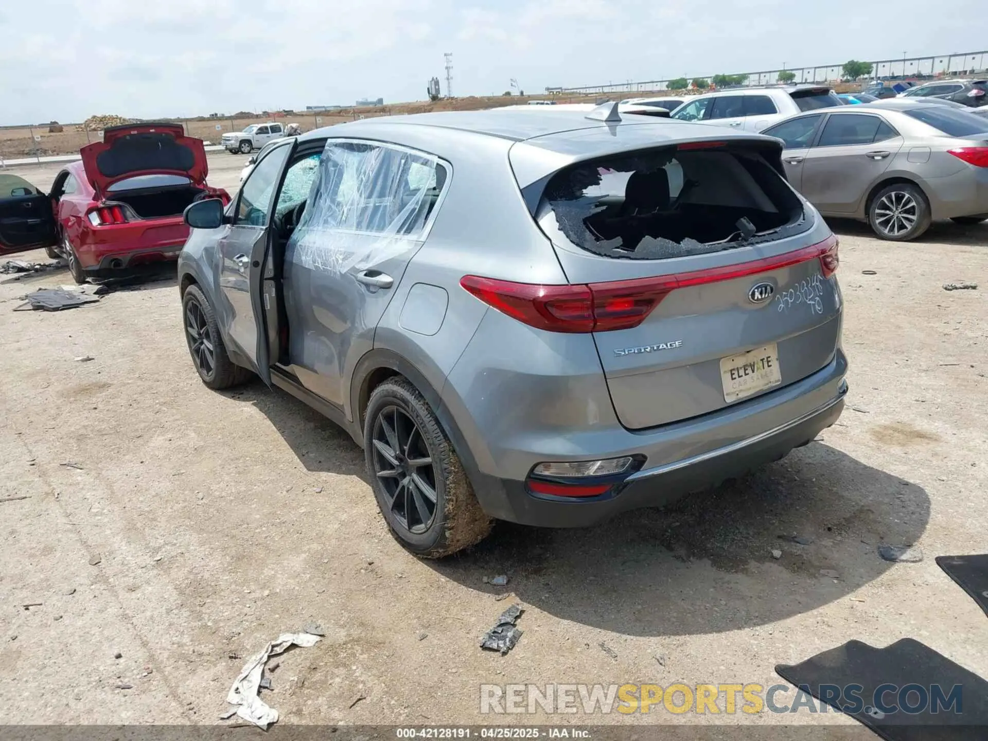 3 Photograph of a damaged car KNDPM3AC6L7652842 KIA SPORTAGE 2020