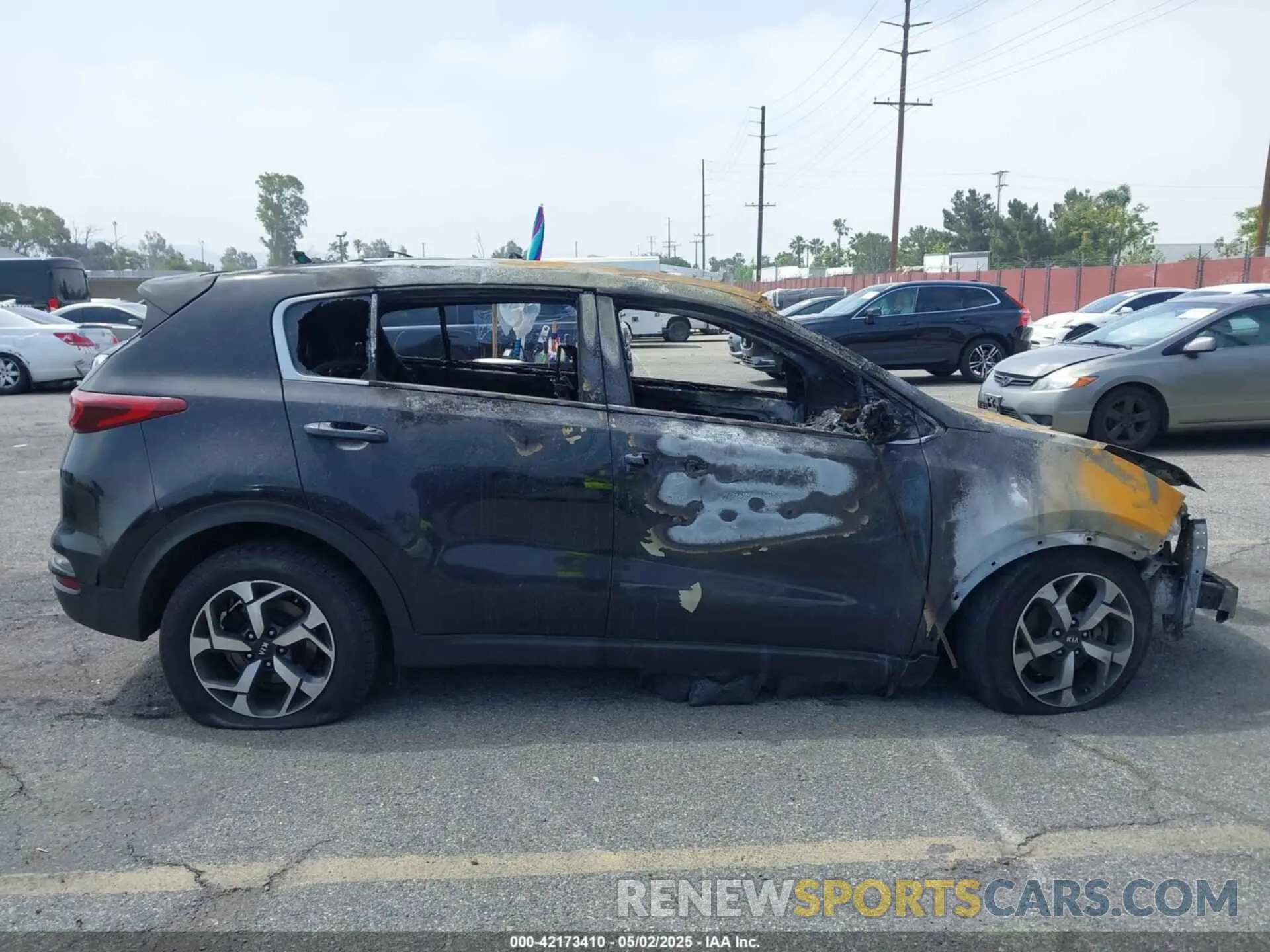 11 Photograph of a damaged car KNDPM3AC6L7665512 KIA SPORTAGE 2020