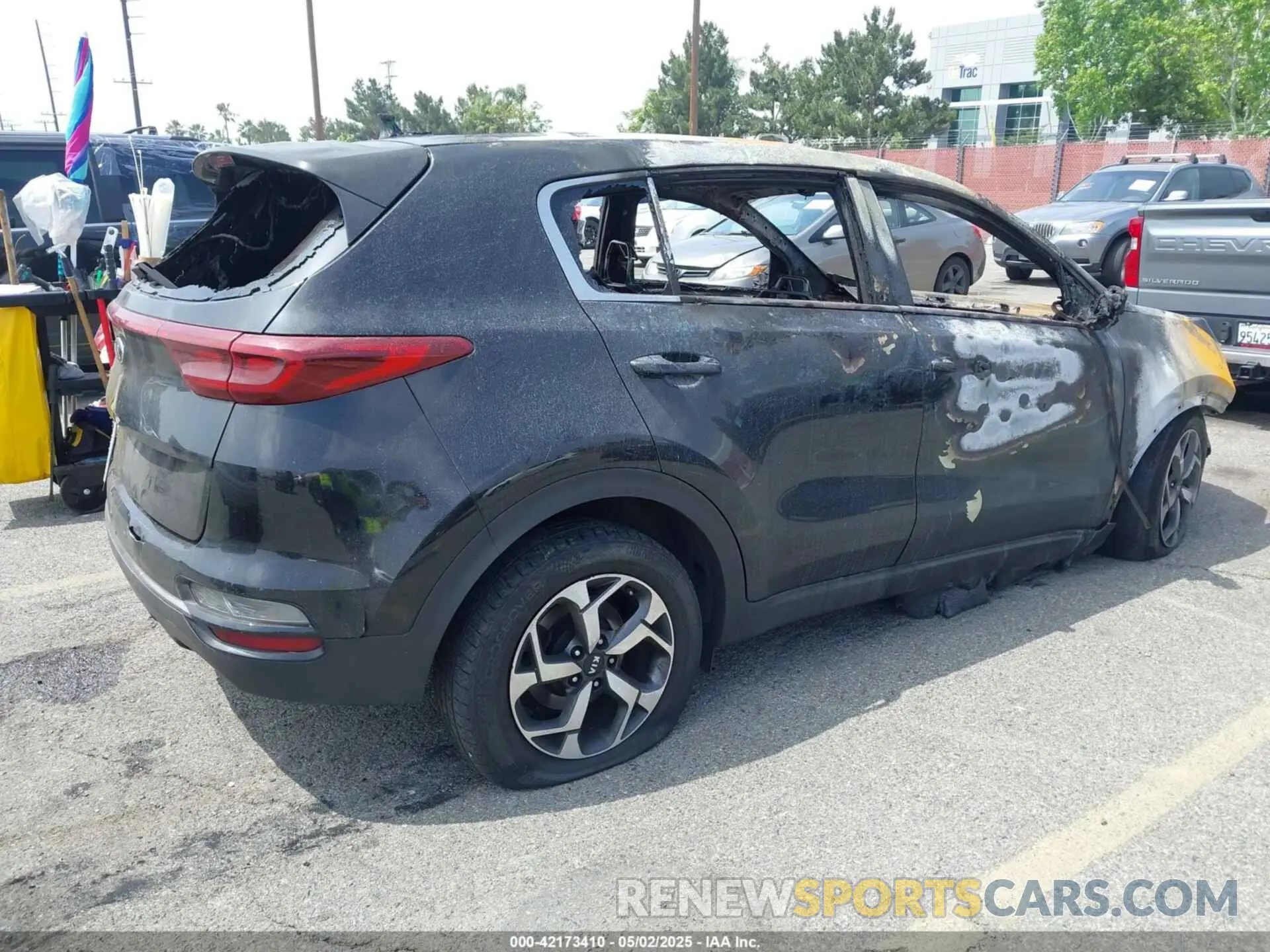 4 Photograph of a damaged car KNDPM3AC6L7665512 KIA SPORTAGE 2020