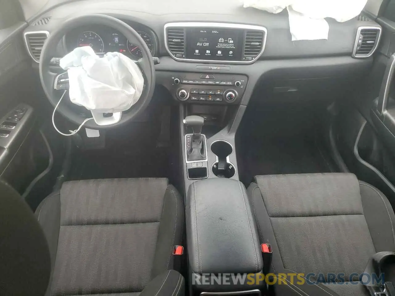 8 Photograph of a damaged car KNDPM3AC6L7685694 KIA SPORTAGE 2020