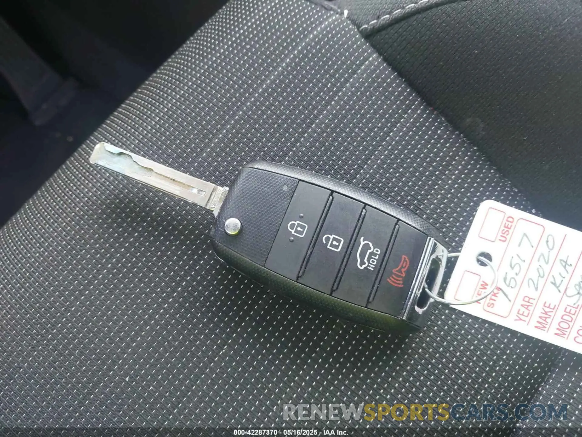 11 Photograph of a damaged car KNDPM3AC6L7685906 KIA SPORTAGE 2020