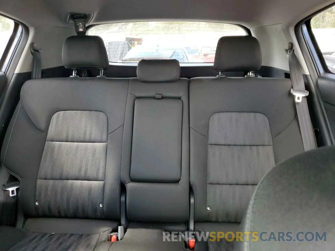 10 Photograph of a damaged car KNDPM3AC6L7758823 KIA SPORTAGE 2020