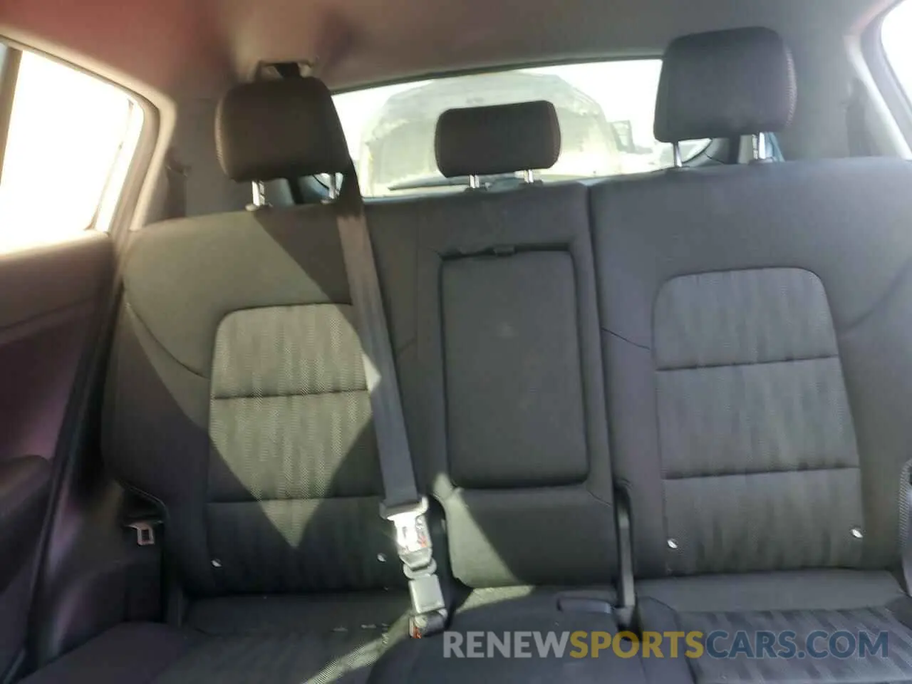 10 Photograph of a damaged car KNDPM3AC6L7805669 KIA SPORTAGE 2020