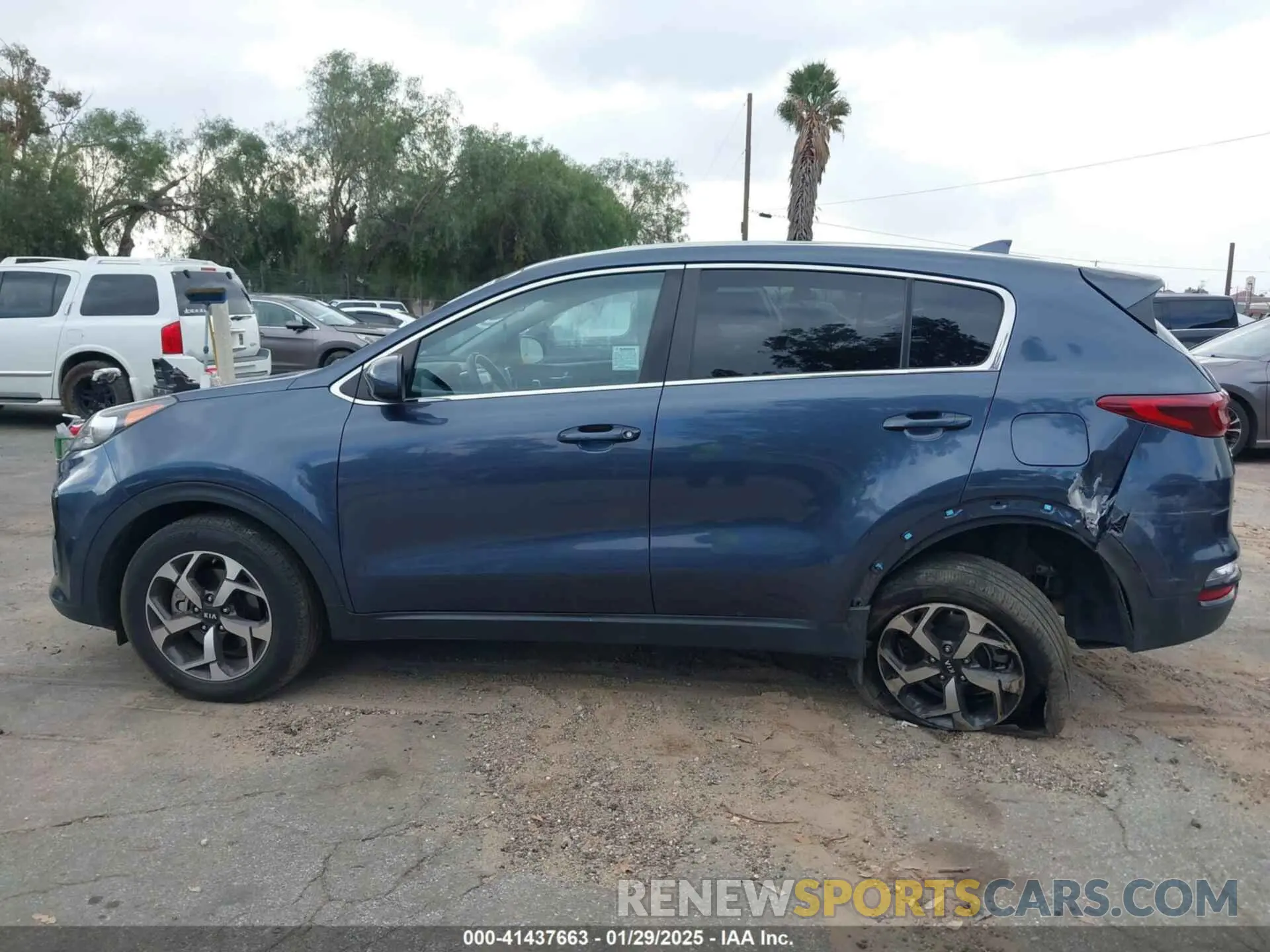 14 Photograph of a damaged car KNDPM3AC6L7808300 KIA SPORTAGE 2020
