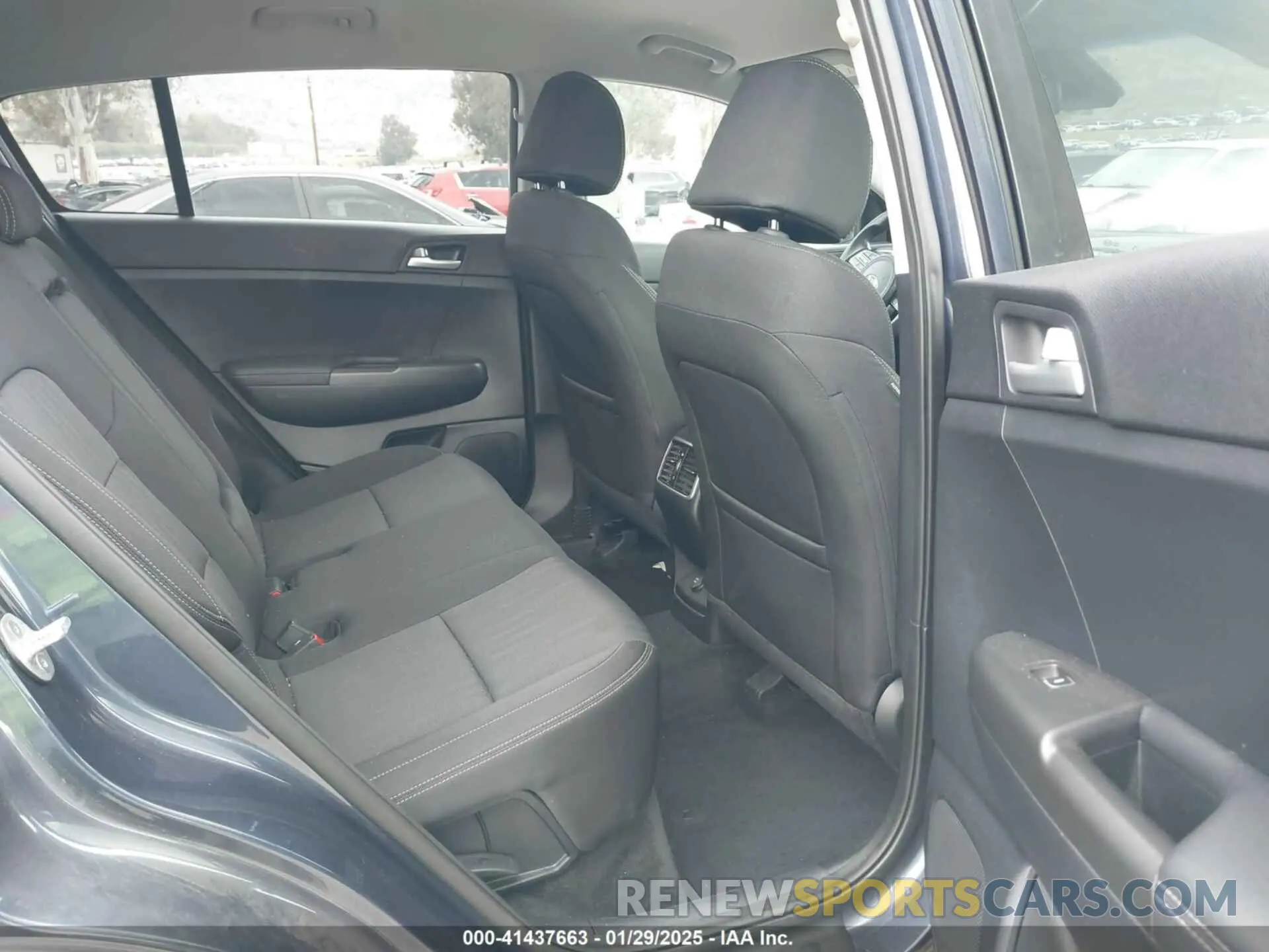 8 Photograph of a damaged car KNDPM3AC6L7808300 KIA SPORTAGE 2020