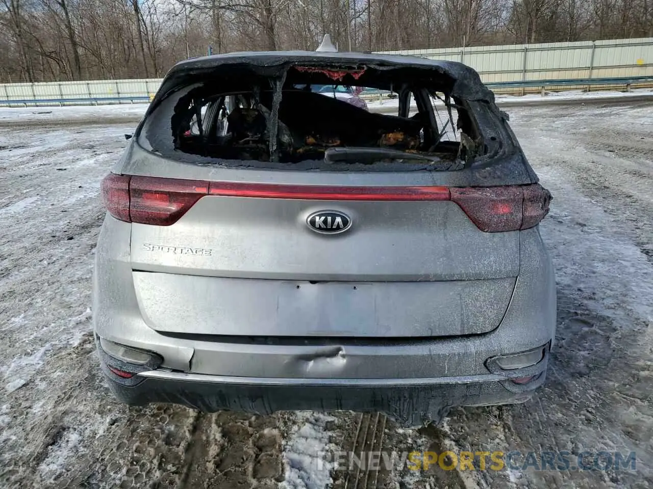6 Photograph of a damaged car KNDPM3AC6L7821581 KIA SPORTAGE 2020