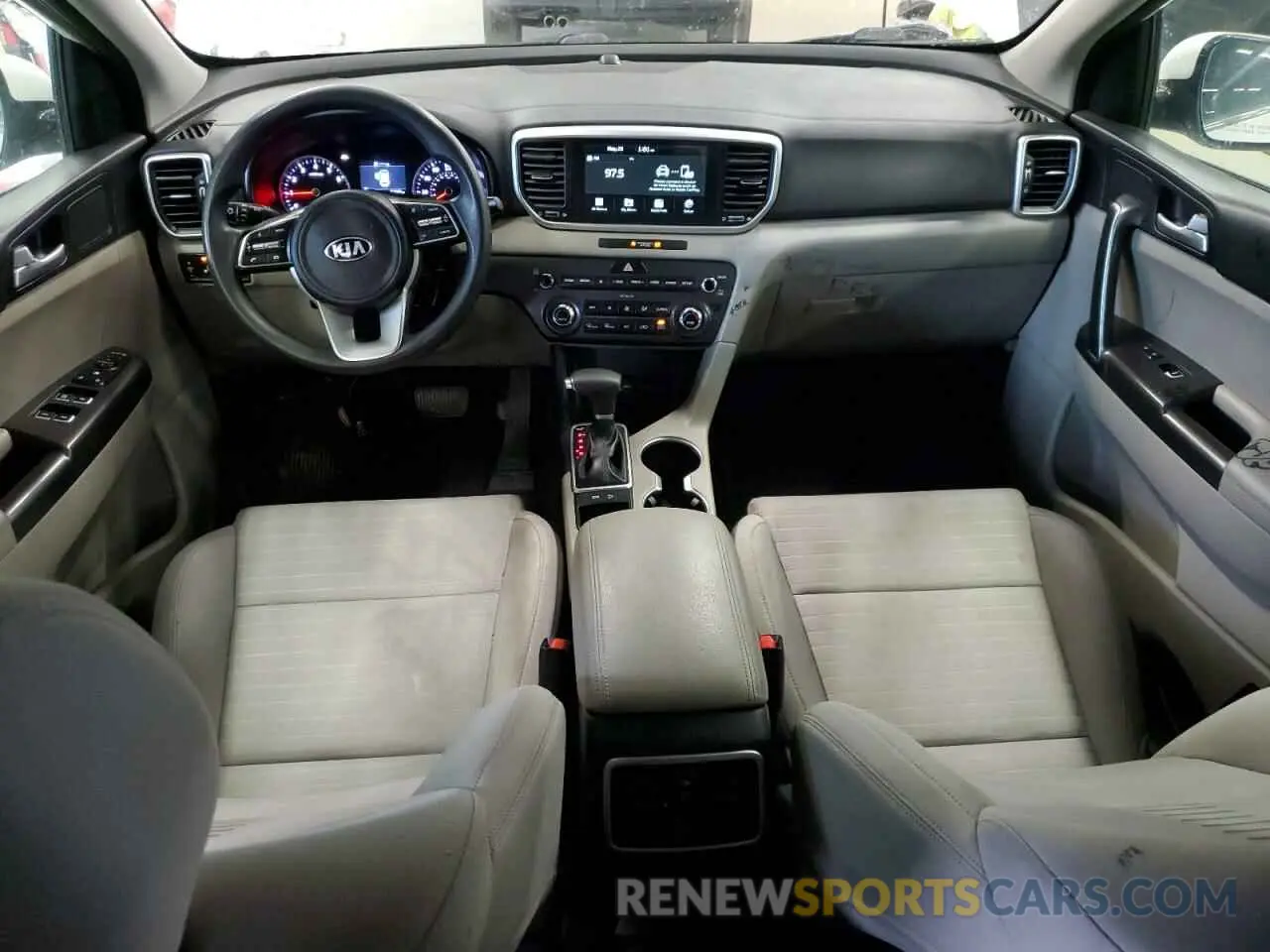 8 Photograph of a damaged car KNDPM3AC6L7821922 KIA SPORTAGE 2020