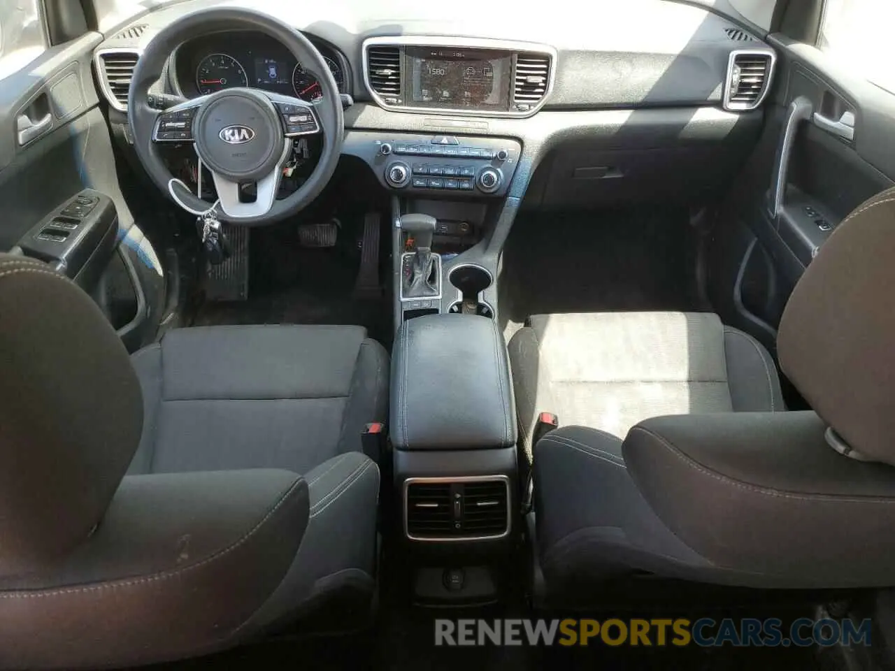 8 Photograph of a damaged car KNDPM3AC7L7629067 KIA SPORTAGE 2020