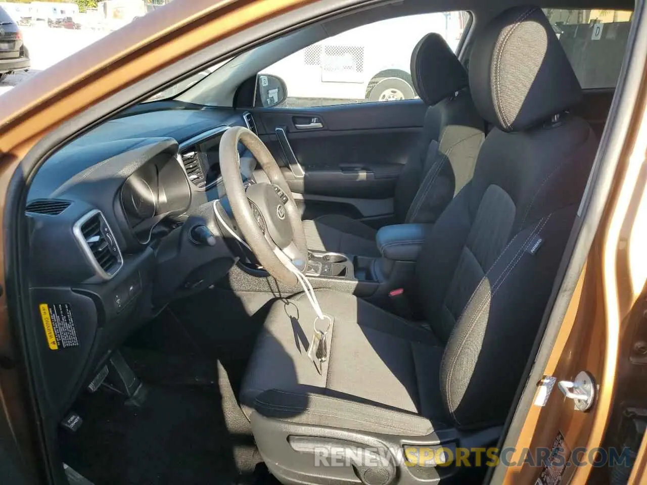 7 Photograph of a damaged car KNDPM3AC7L7637055 KIA SPORTAGE 2020