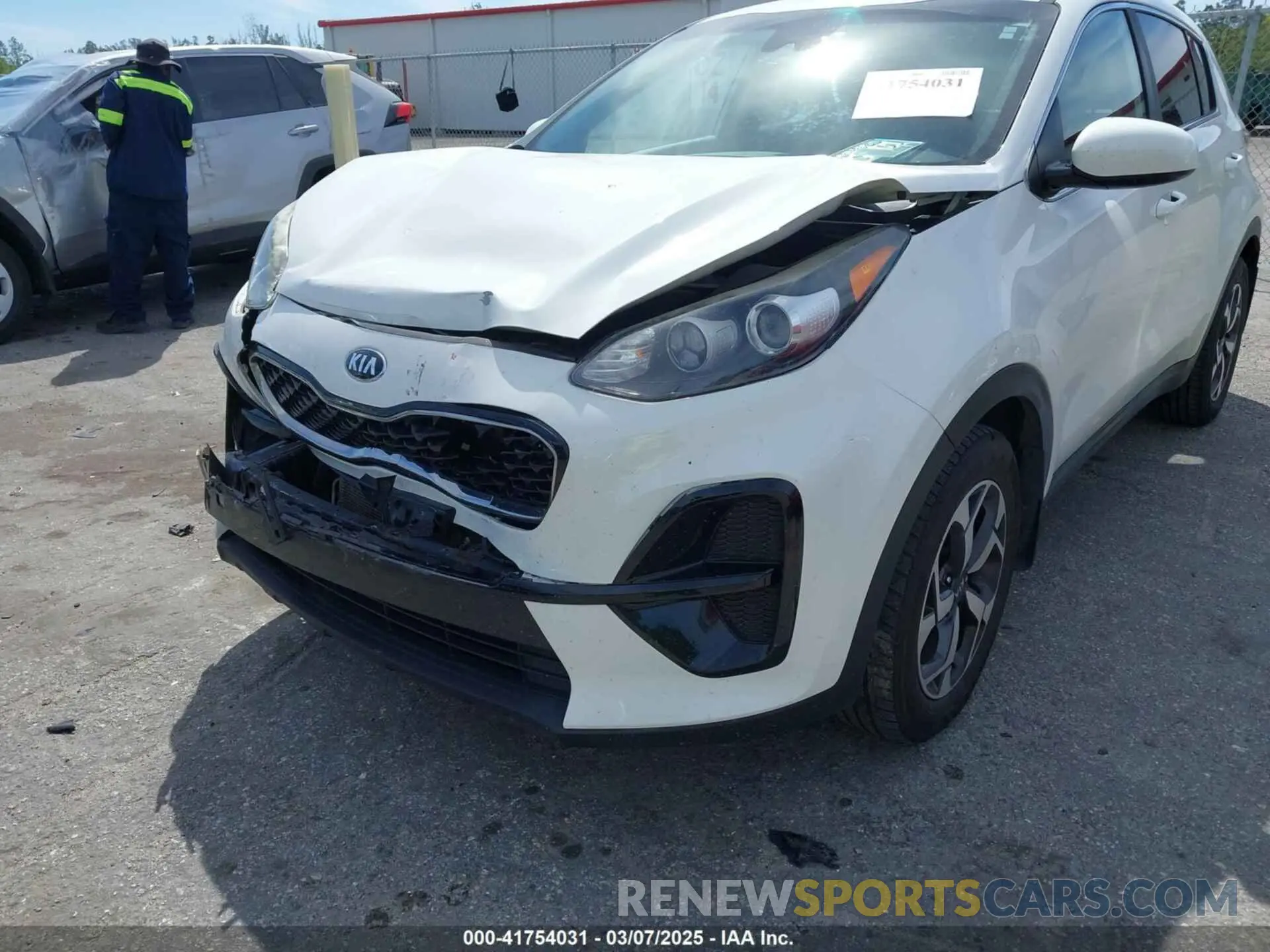 6 Photograph of a damaged car KNDPM3AC7L7723952 KIA SPORTAGE 2020
