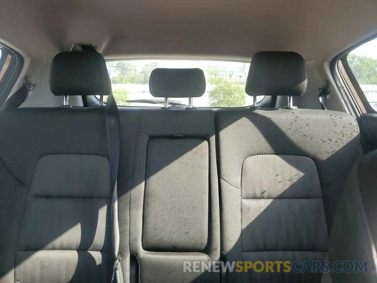 10 Photograph of a damaged car KNDPM3AC7L7737656 KIA SPORTAGE 2020