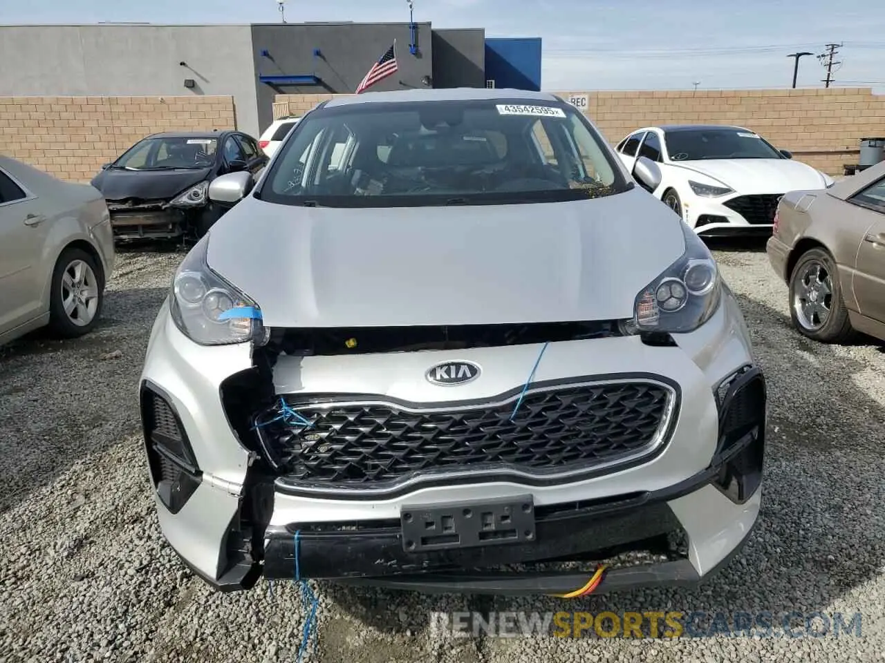 5 Photograph of a damaged car KNDPM3AC7L7738774 KIA SPORTAGE 2020